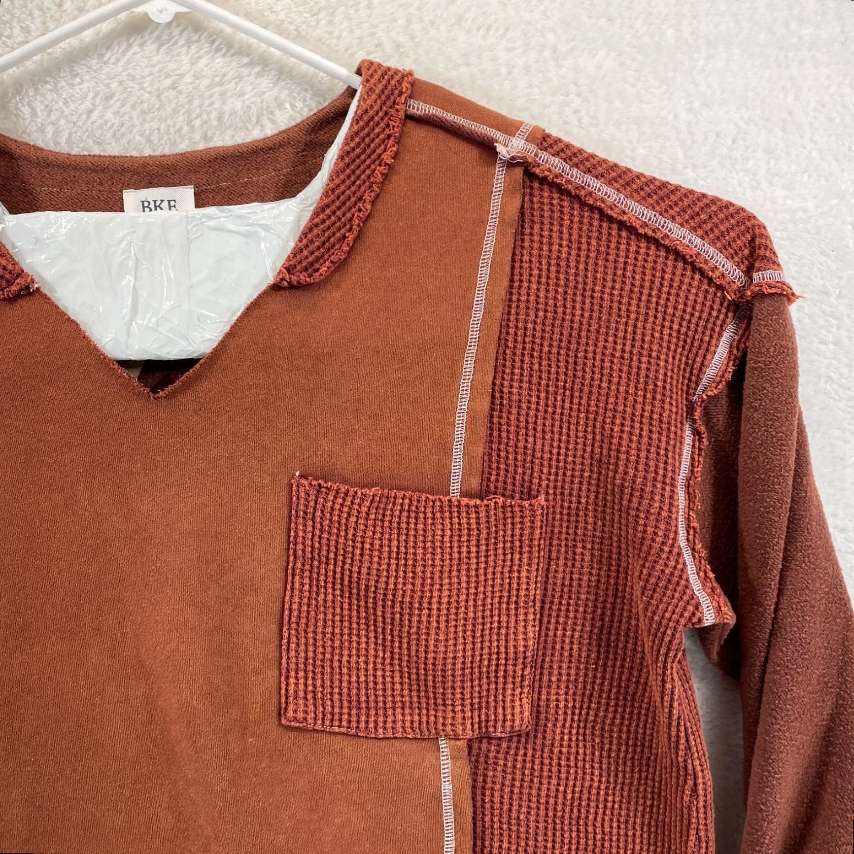 BKE VINTAGE NEW BKE Pieced Waffle Knit Medium Top Long Sleeve Front Pocket Rust Oversized Size M / US 6-8 / IT 42-44 - 4 Thumbnail