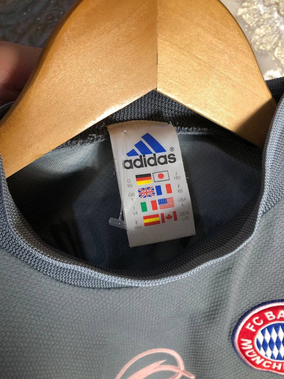 Adidas × Vintage VERY RARE ADIDAS FC BAYERN MÜNCHEN GERMANY SOCCER JERSEY 90s Size US XS / EU 42 / 0 - 7 Thumbnail