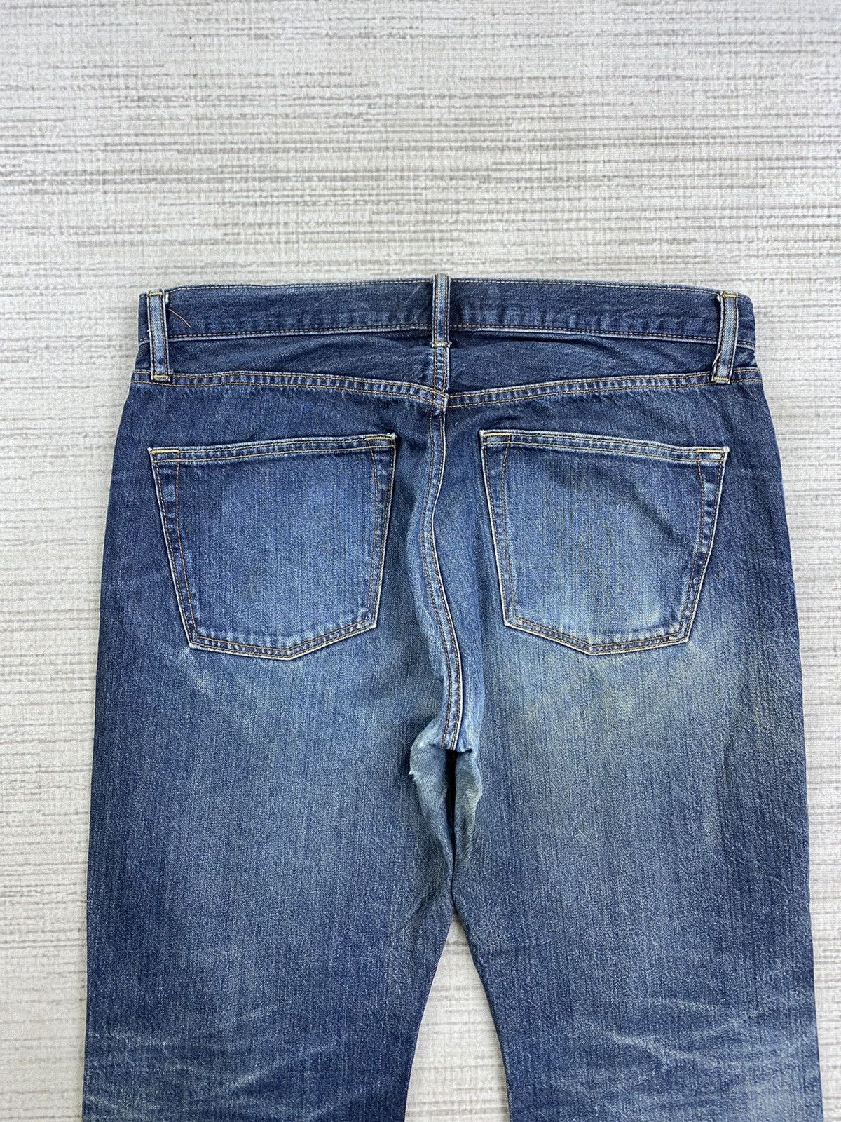 Japanese Brand × Uniqlo Vintage Uniqlo Big Size Denim Pants Size US 35 - 9 Thumbnail