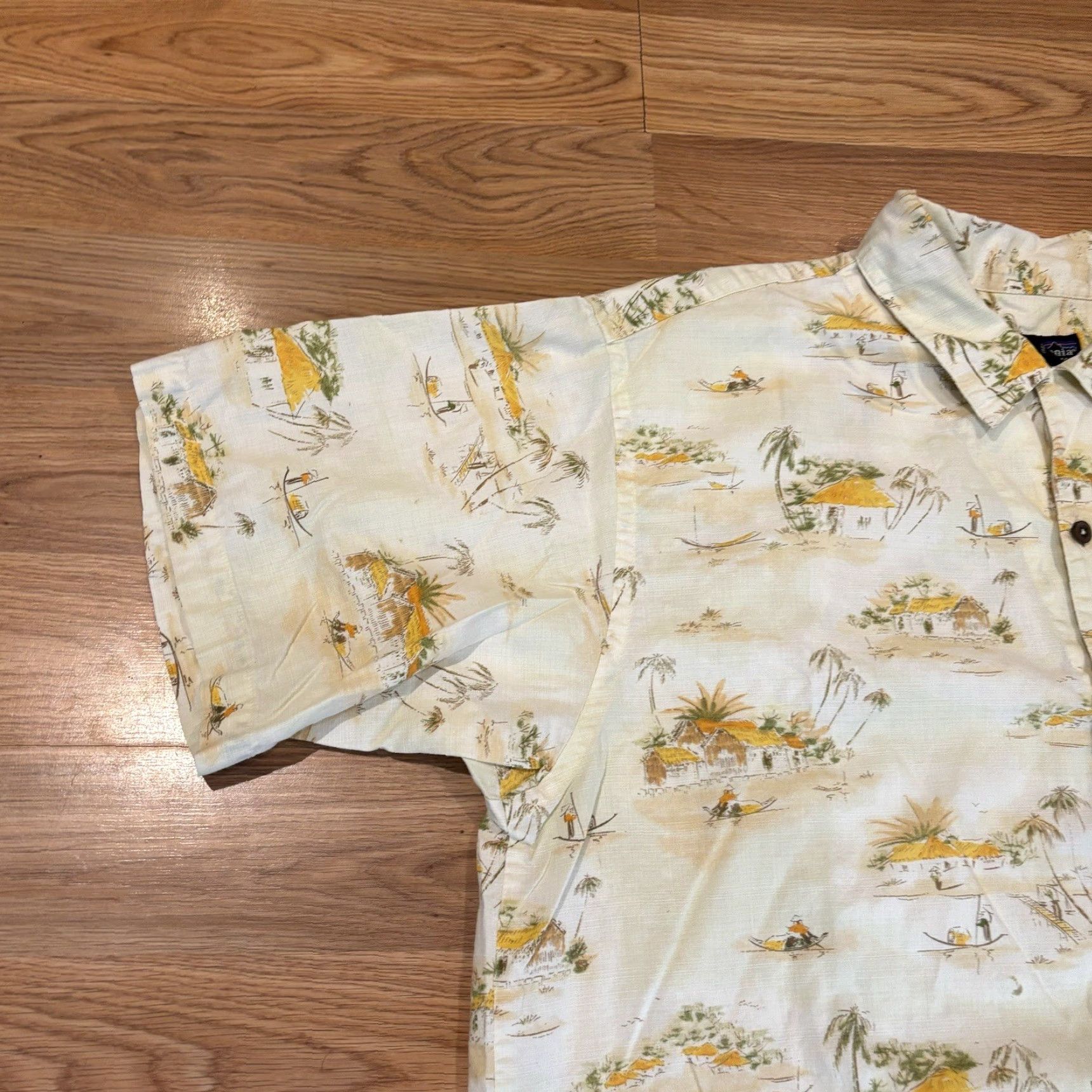 Patagonia VINTAGE Patagonia Organic Cotton Beach Print Hawaiian Shirt Mens Size XL 53304 Size US XL / EU 56 / 4 - 5 Thumbnail