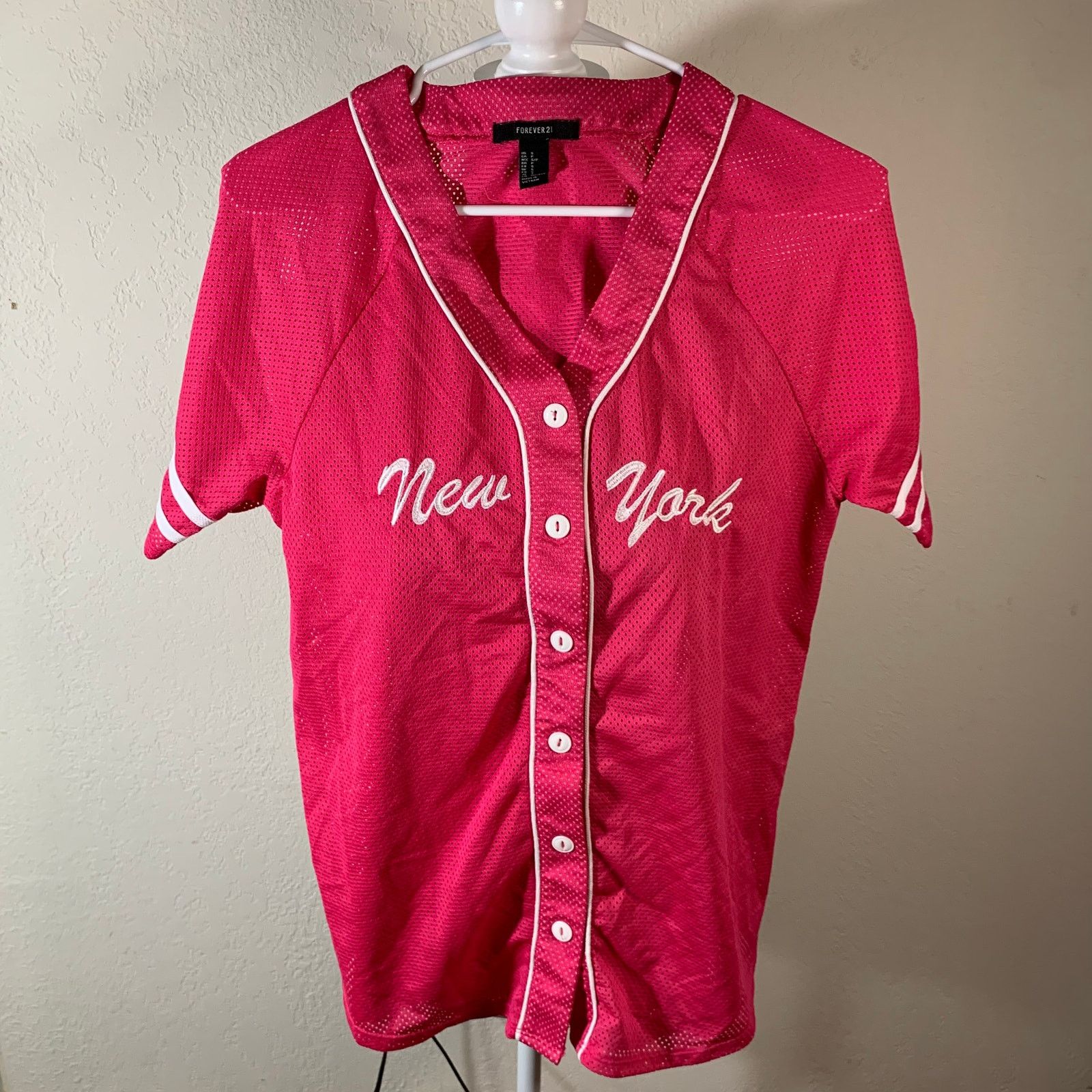 Forever 21 Forever21 base ball jersey (new york) Size S Size S / US 4 / IT 40 - 1 Thumbnail