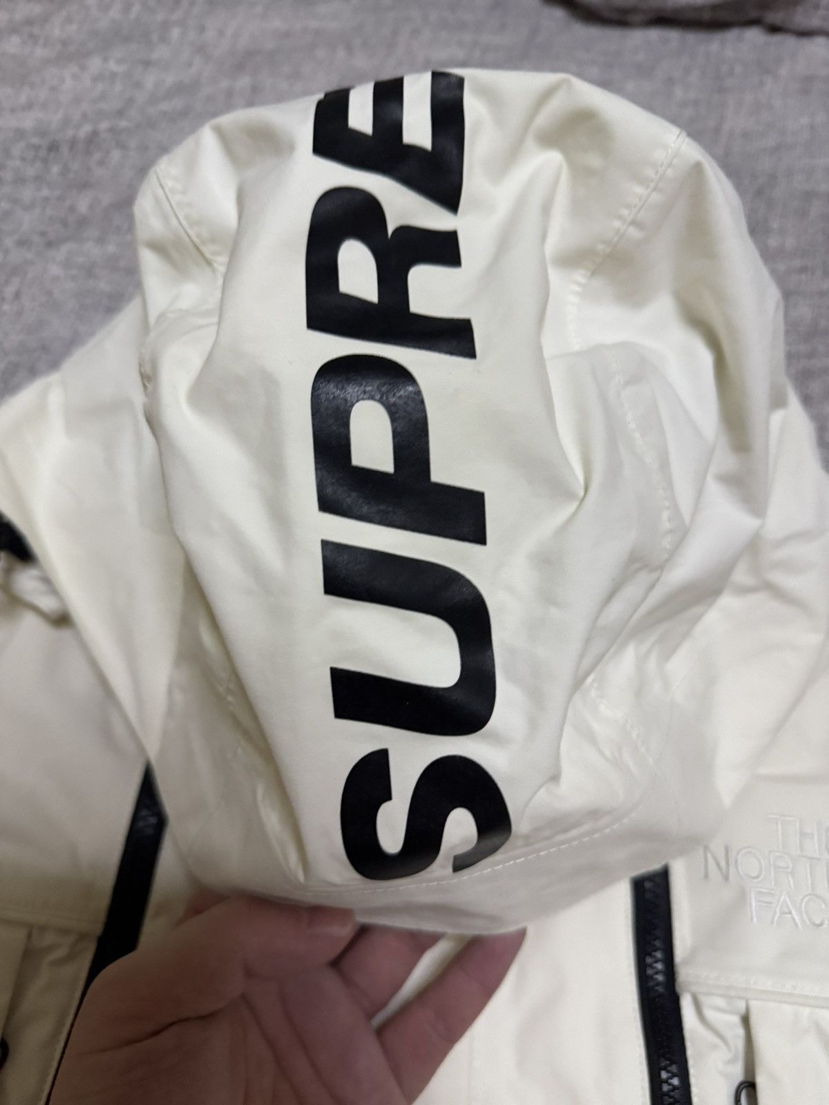 Supreme × The North Face Supreme tnf steep tech white north face hooded jacket Size US S / EU 44-46 / 1 - 3 Thumbnail