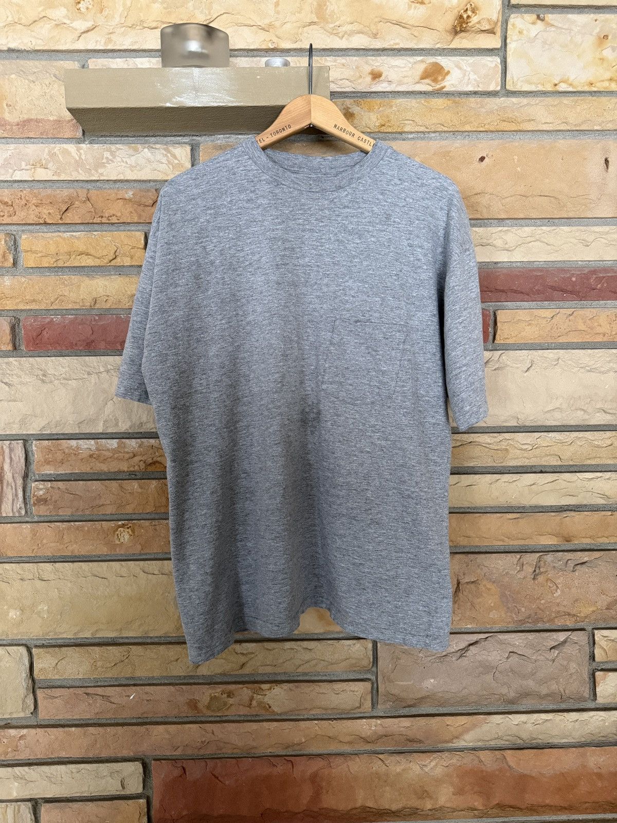 Vintage Vintage Blank Grey Pocket Tee Size US XL / EU 56 / 4 - 1 Thumbnail
