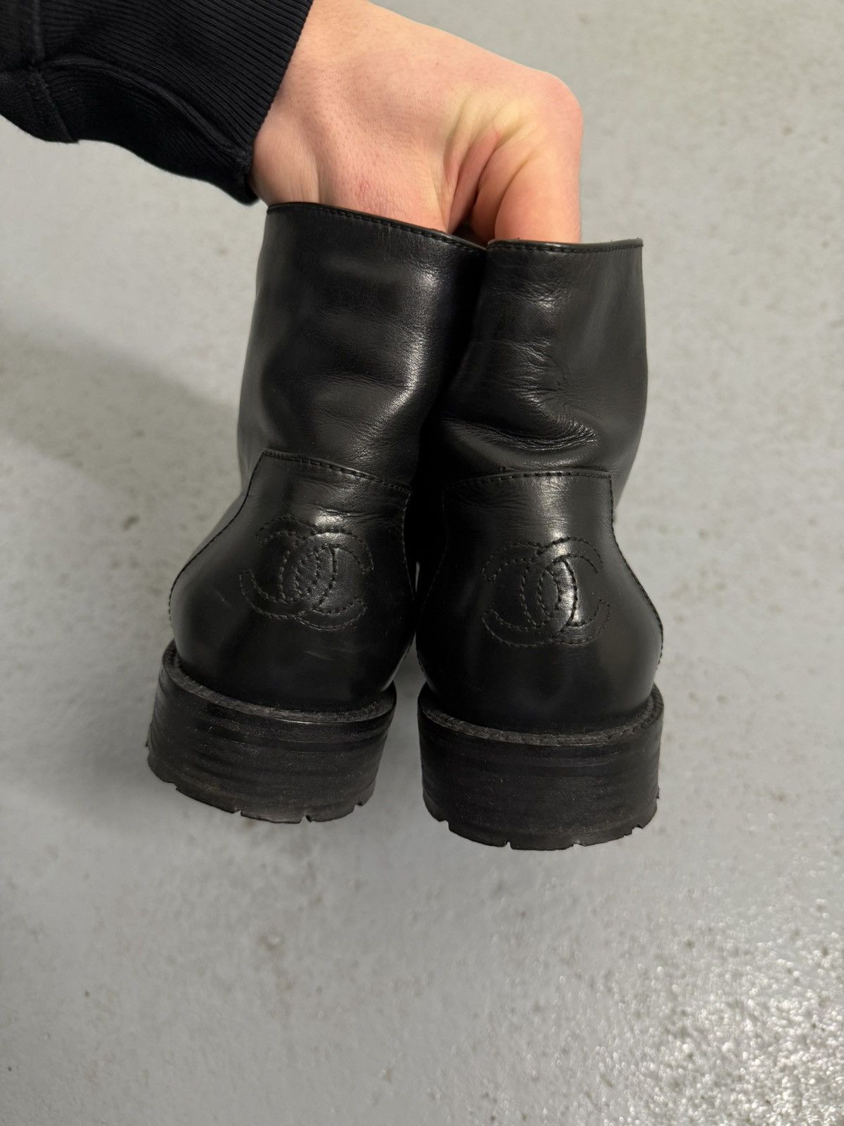Chanel Vintage Chanel Back Logo Leather Insulated Boots Size US 11 / IT 41 - 8 Thumbnail