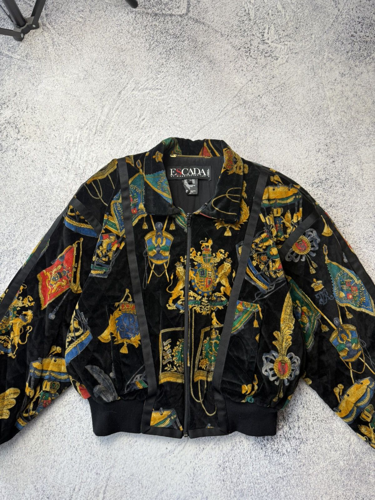 Escada Escada by Margaretha Ley 1980's Multi Printed Velvet Jacket Size XS / US 0-2 / IT 36-38 - 7 Thumbnail
