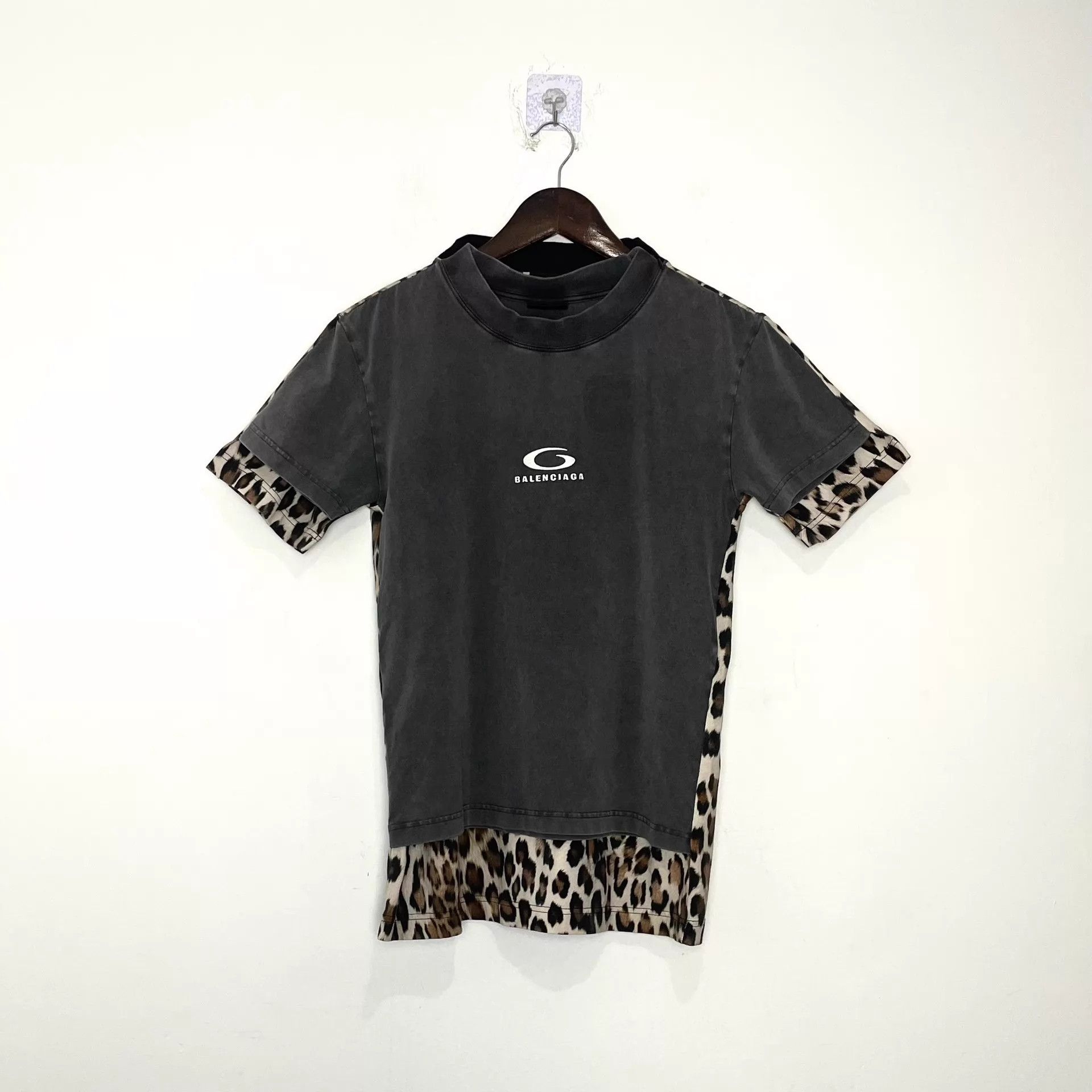 Balenciaga Balenciaga 24FW Leopard Print Short Sleeve Tee XL Size XL / US 12-14 / IT 48-50 - 1 Thumbnail