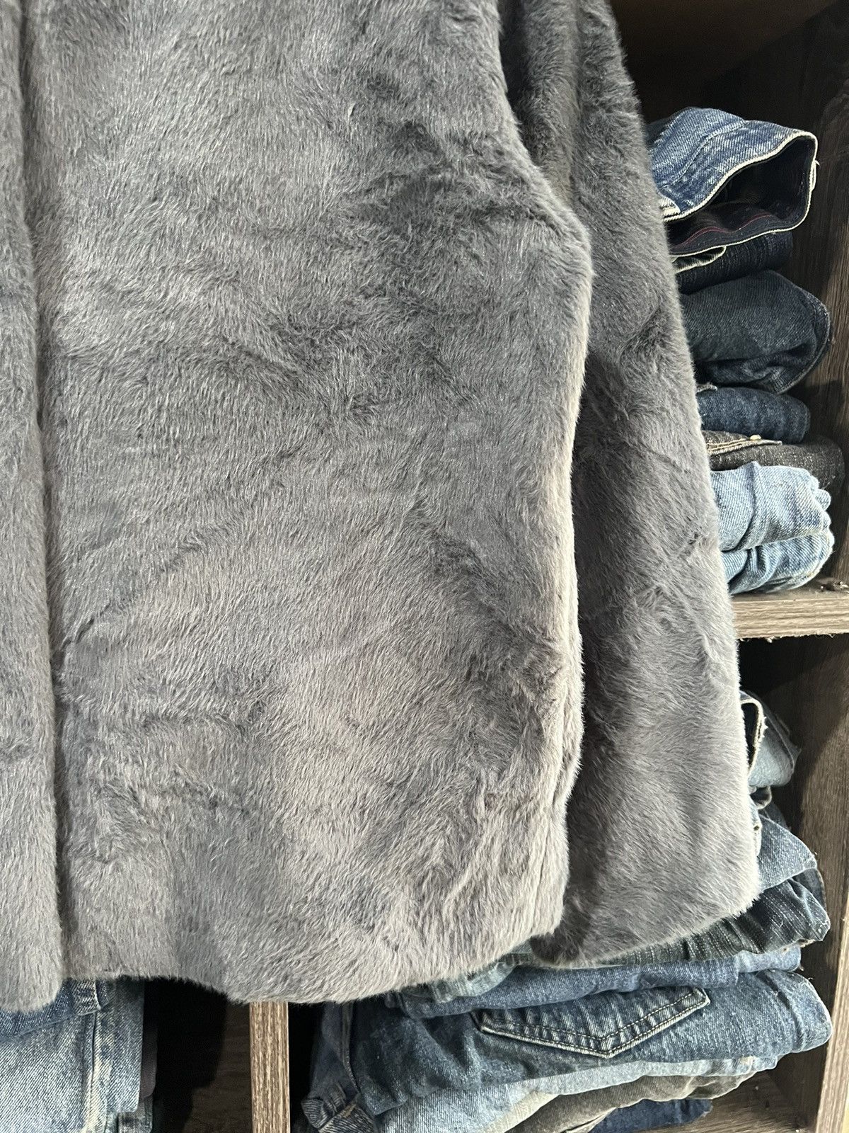 Uniqlo 🔥Uniqlo Faux Fur Button Cardigan Size M / US 6-8 / IT 42-44 - 8 Thumbnail