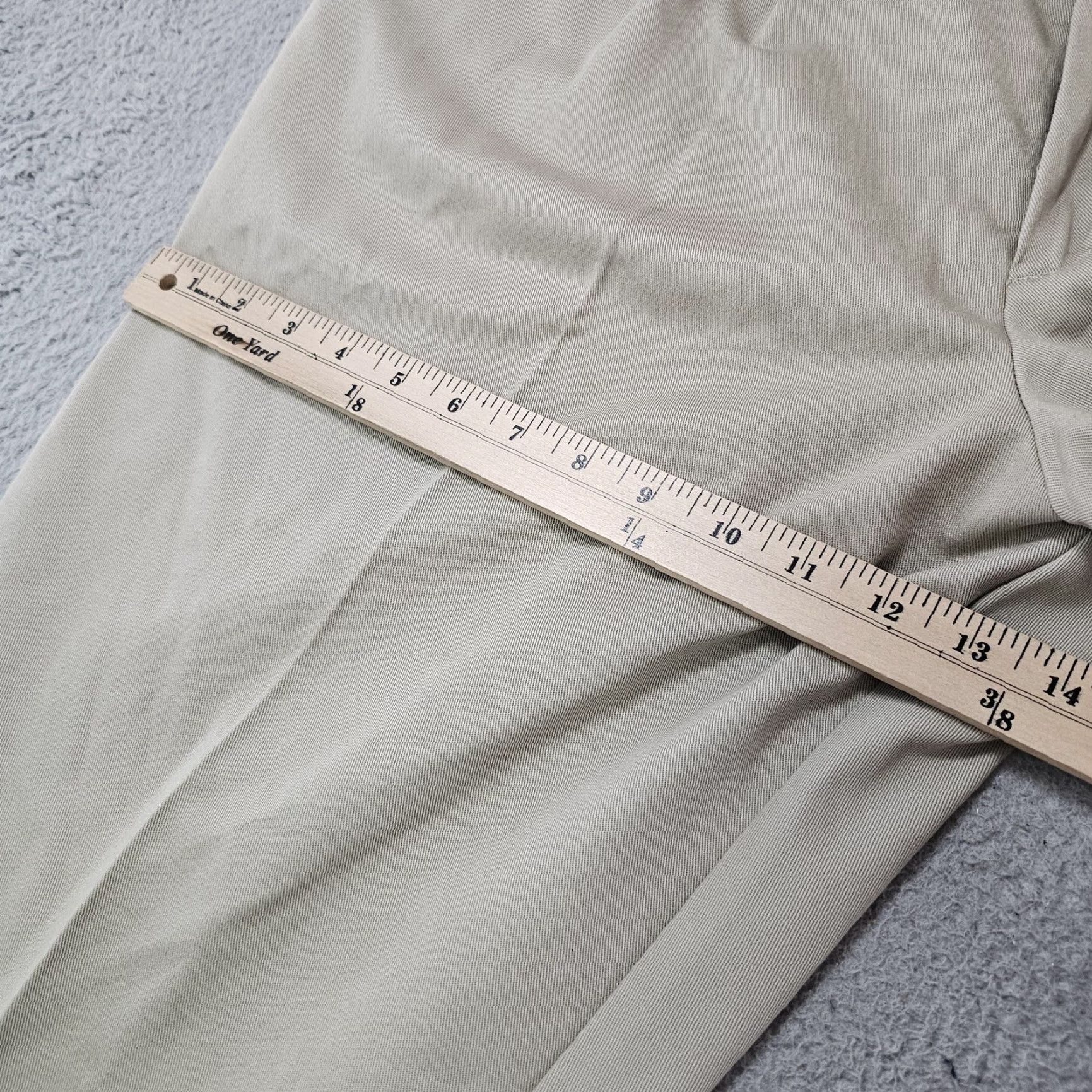 Dockers Dockers Pants Mens 38x31 Chino Relaxed Fit Cotton Beig e Washed Wrinkle Resistant Pleated Front Zip Fly BeltLoops Pockets 38 Regular Mens Size US 38 / EU 54 - 5 Thumbnail