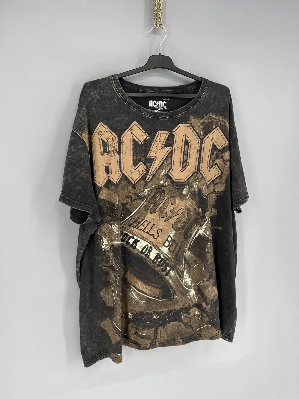 Band Tees Vintage ACDC Hells Bells Heavy Metal Rock Tshirt Size 3XL Size US XXL / EU 58 / 5 - 2 Thumbnail