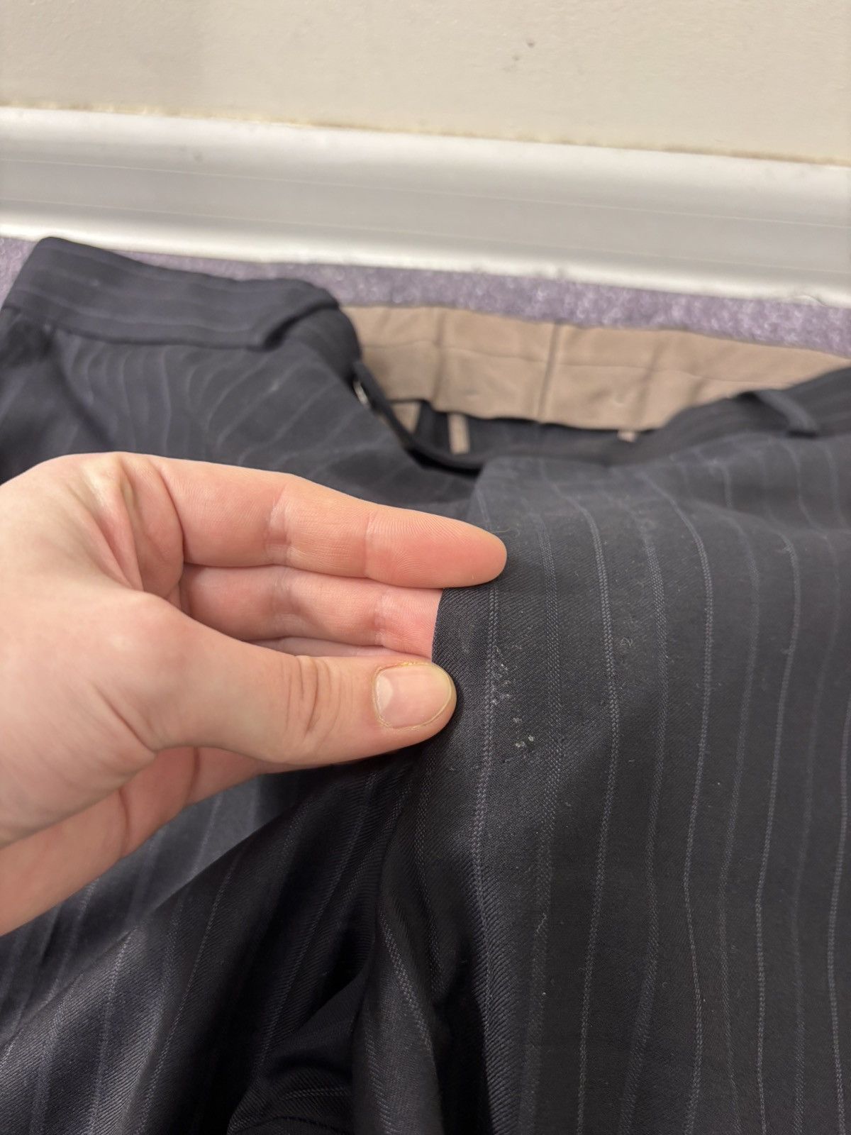 Hugo Boss Hugo Boss Selection Men’s 2-Piece Navy Striped Wool Suit Size 42R - 21 Thumbnail
