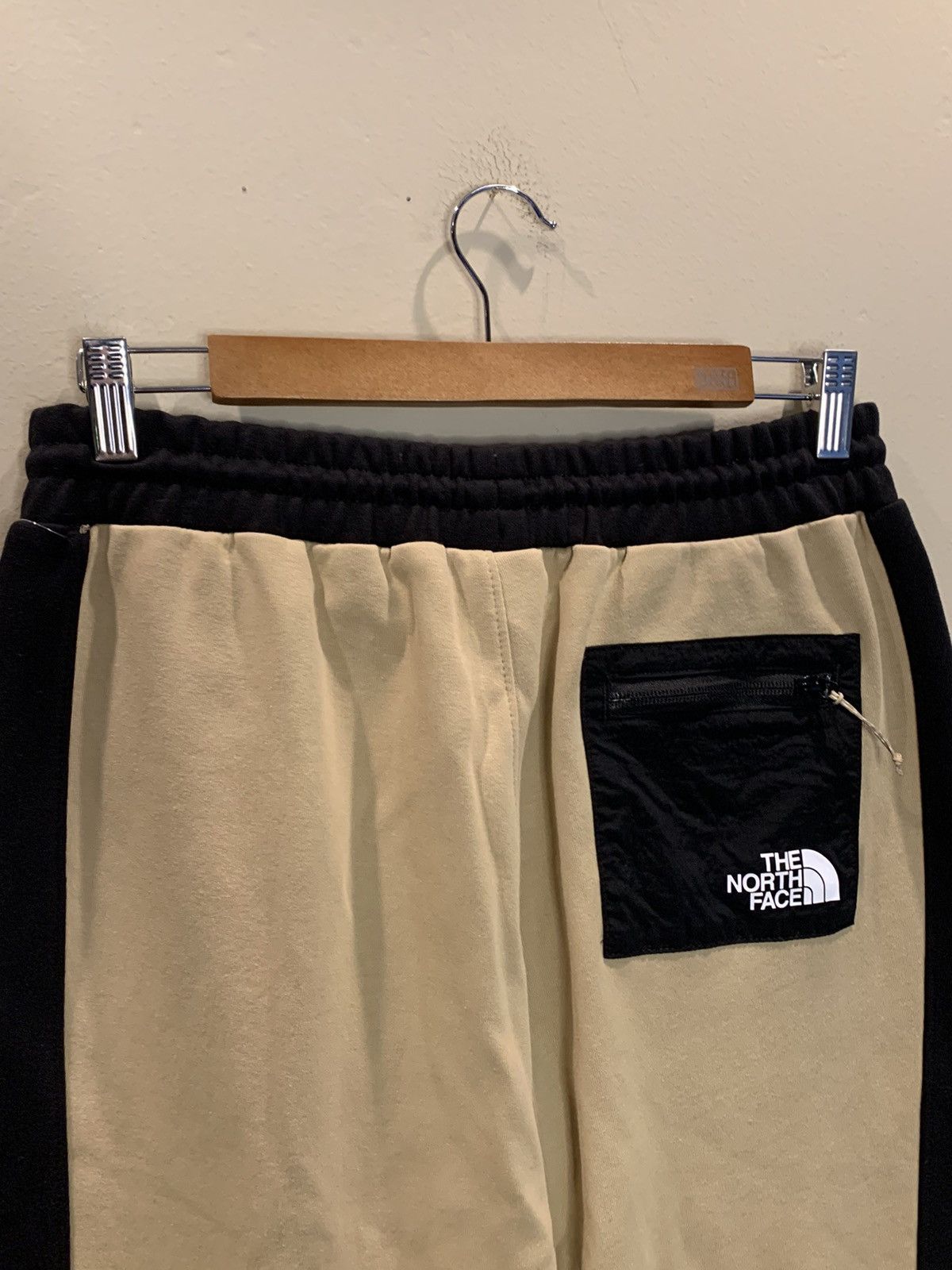 The North Face *RARE* New North Face Color Block Zip Pocket Sweatpants - S Size US 30 / EU 46 - 4 Thumbnail