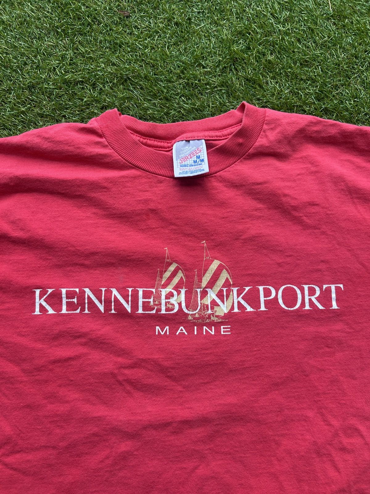 Vintage Vintage 90s Kennebunkport Maine Sailboat T-Shirt Size US M / EU 48-50 / 2 - 1 Thumbnail