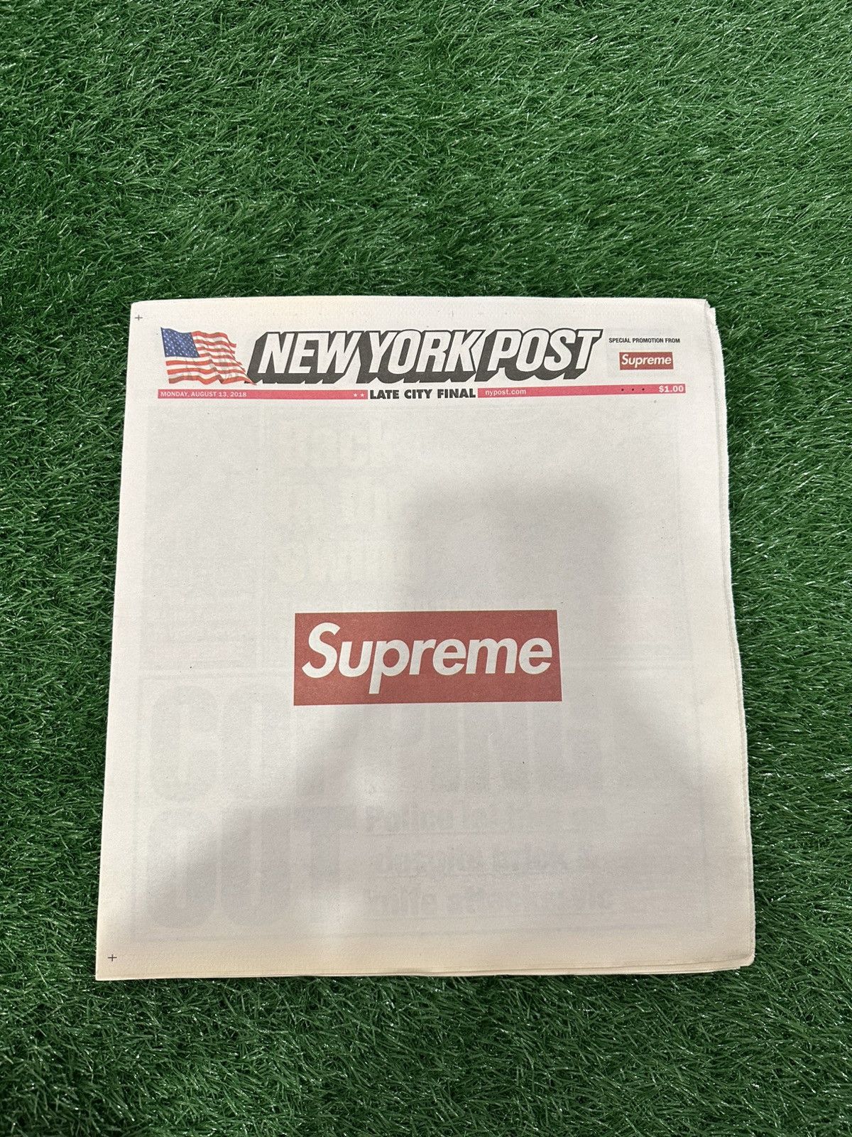 Supreme Supreme Newspaper Size ONE SIZE - 1 Thumbnail