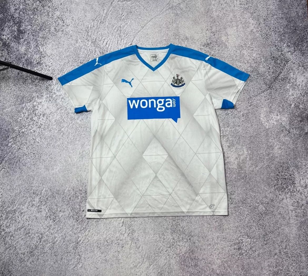 Puma Soccer jersey F.C Newcastle United Puma #1 Pops size Xl Size US XL / EU 56 / 4 - 1 Thumbnail