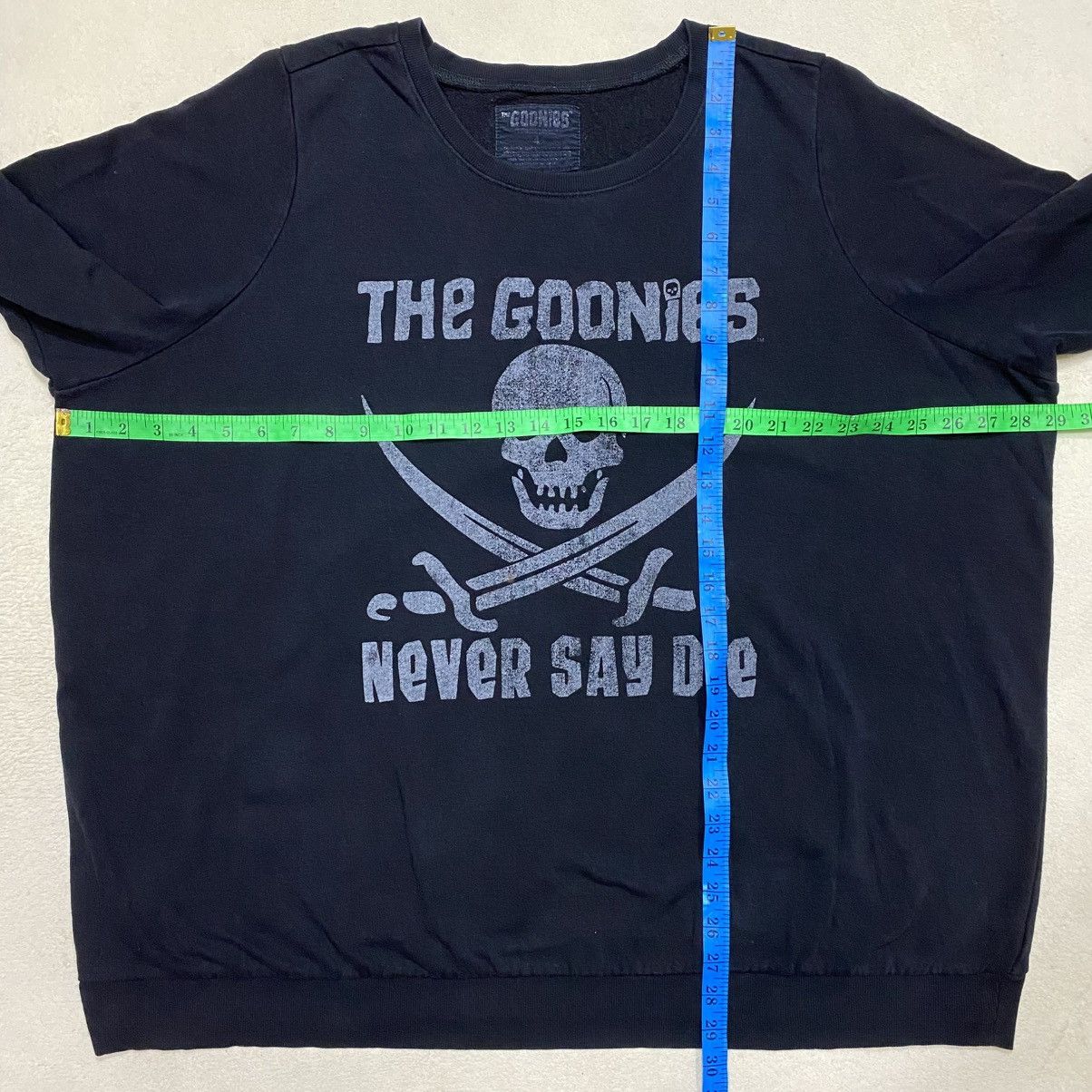 Vintage Classic Movie THE GOONIES Big Skull Sweatshirt Size US XXL / EU 58 / 5 - 11 Thumbnail
