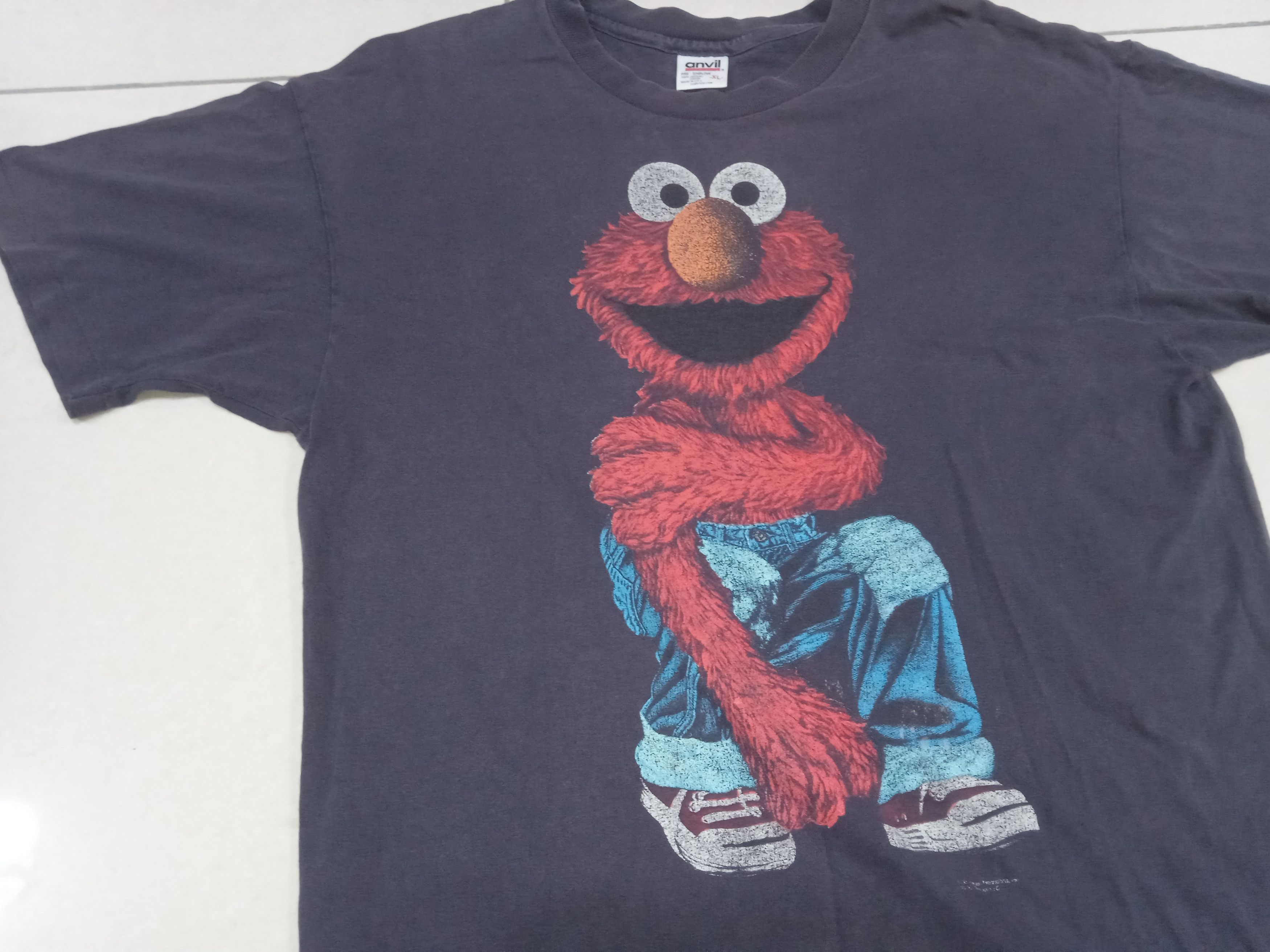 Vintage Vintage 90s Sesame Street Elmo Shirt Distressed Size US L / EU 52-54 / 3 - 5 Thumbnail