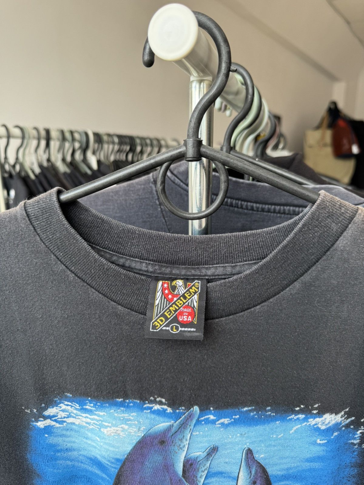 Vintage Vintage 1992 3D Emblem Dolphins T-shirt Size US L / EU 52-54 / 3 - 4 Thumbnail
