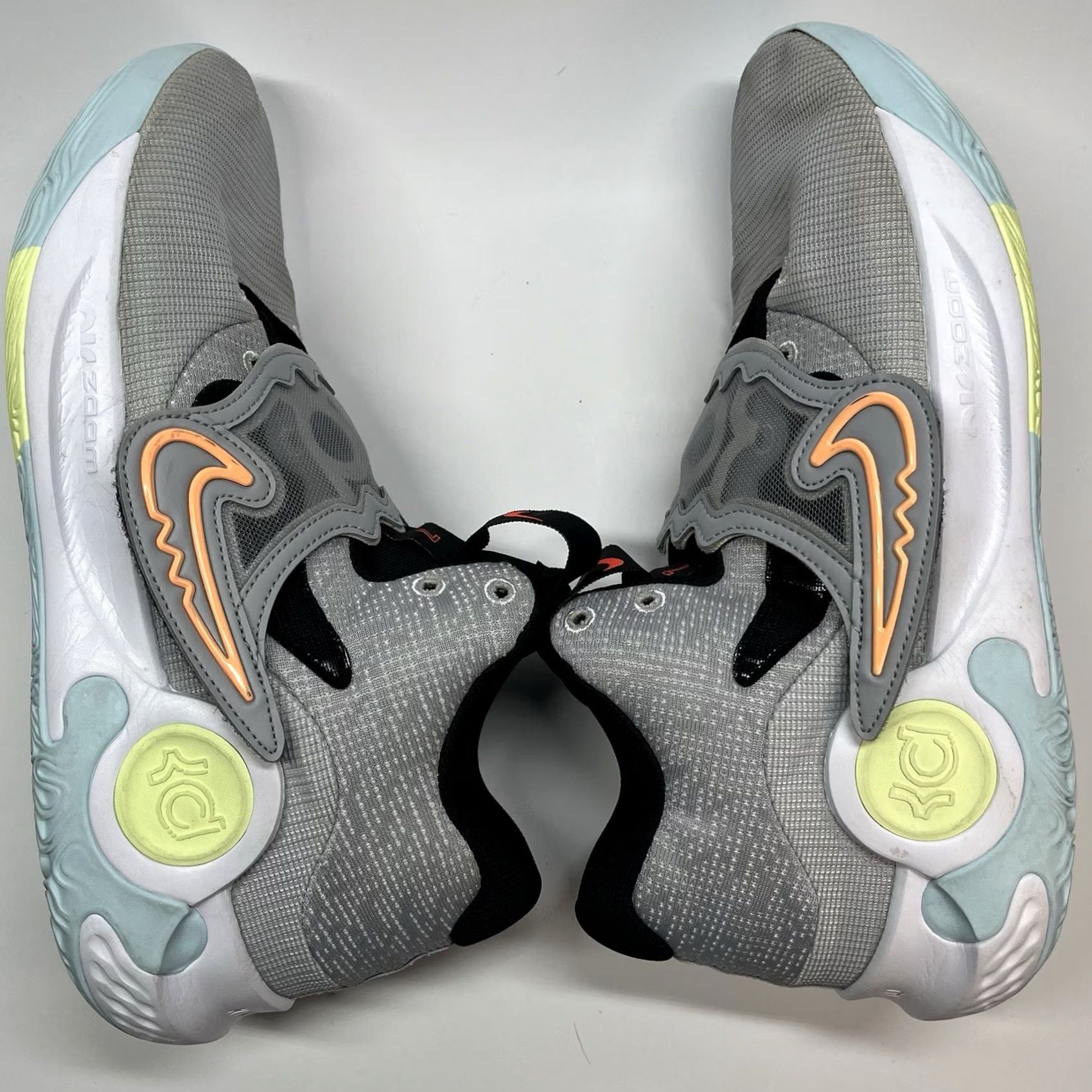 Nike Nike KD Trey 5 X Wolf Grey Barely Volt Basketball Men Size 13 Shoes Size US 12 / EU 45 - 5 Thumbnail