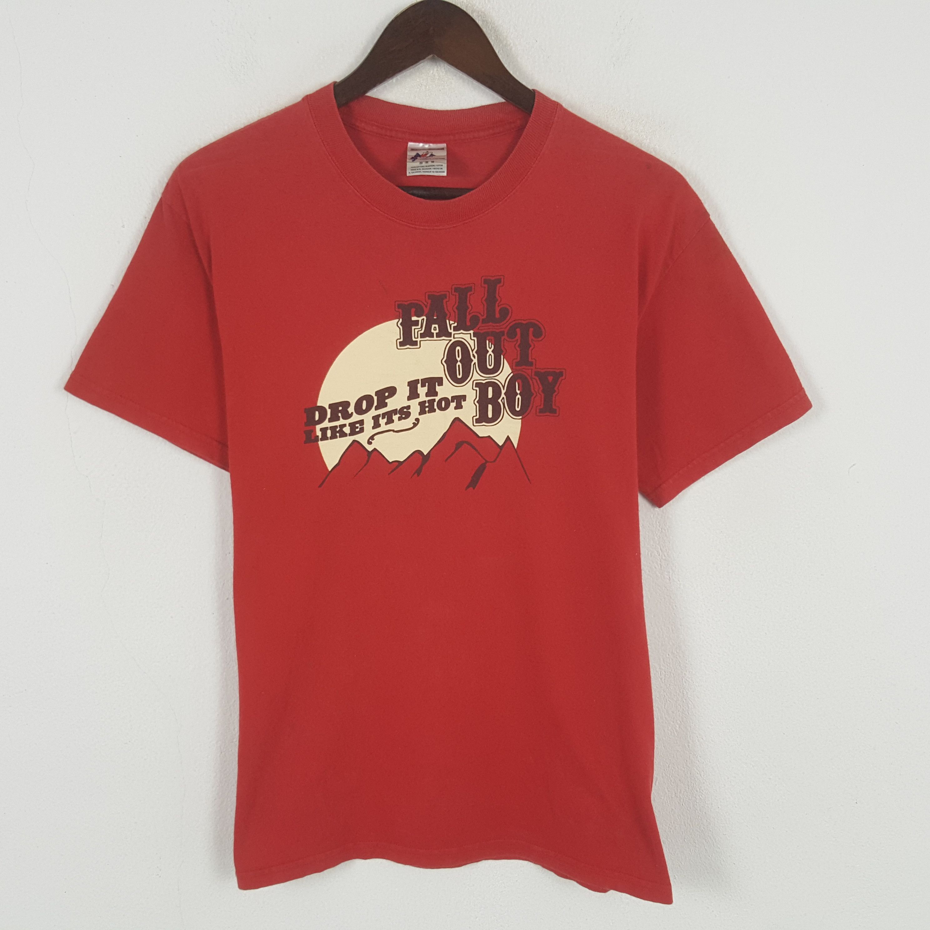 Band Tees Vintage Fall Out Boy American Rock Band Tshirt Size US M / EU 48-50 / 2 - 1 Thumbnail