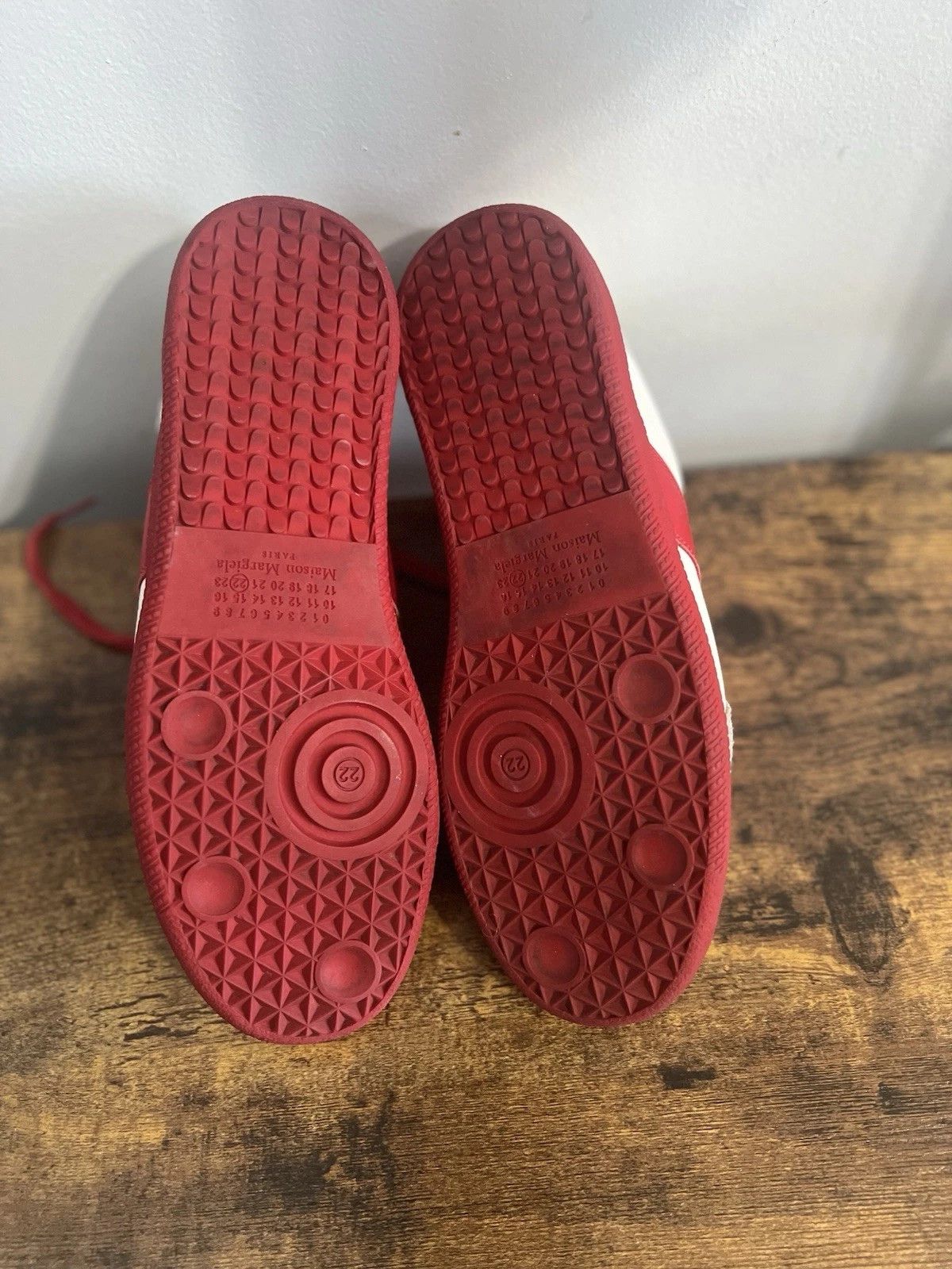 Maison Margiela Maison Margiela GAT Replica White Gray Red 8 41 Suede Size US 8 / EU 41 - 6 Thumbnail