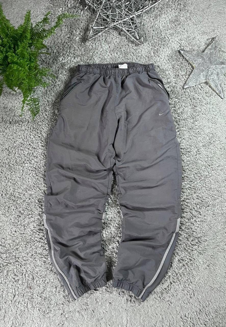 Nike × Vintage 00s Nike Vintage Pants Streetwear Logo Swoosh Rare Size US 35 - 1 Thumbnail