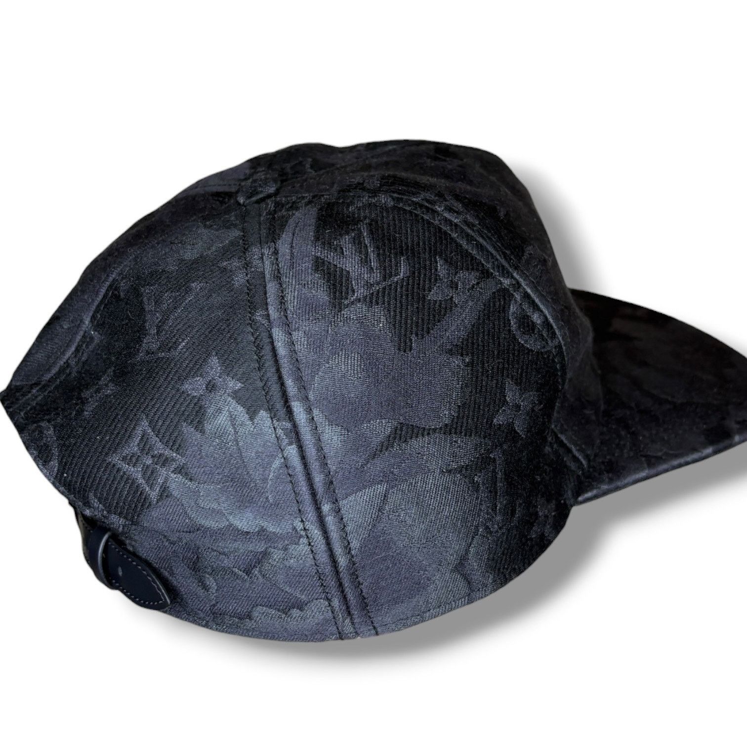 Louis Vuitton Louis Vuitton Black & Grey Floral Monogram Hat Size ONE SIZE - 6 Thumbnail