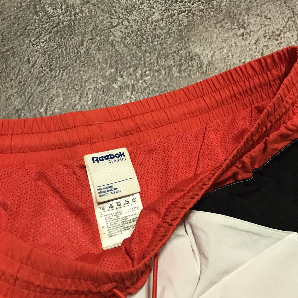 Reebok vintage Reebok shorts swoosh casual streetwear japan Y2K Size US 32 / EU 48 - 4 Thumbnail