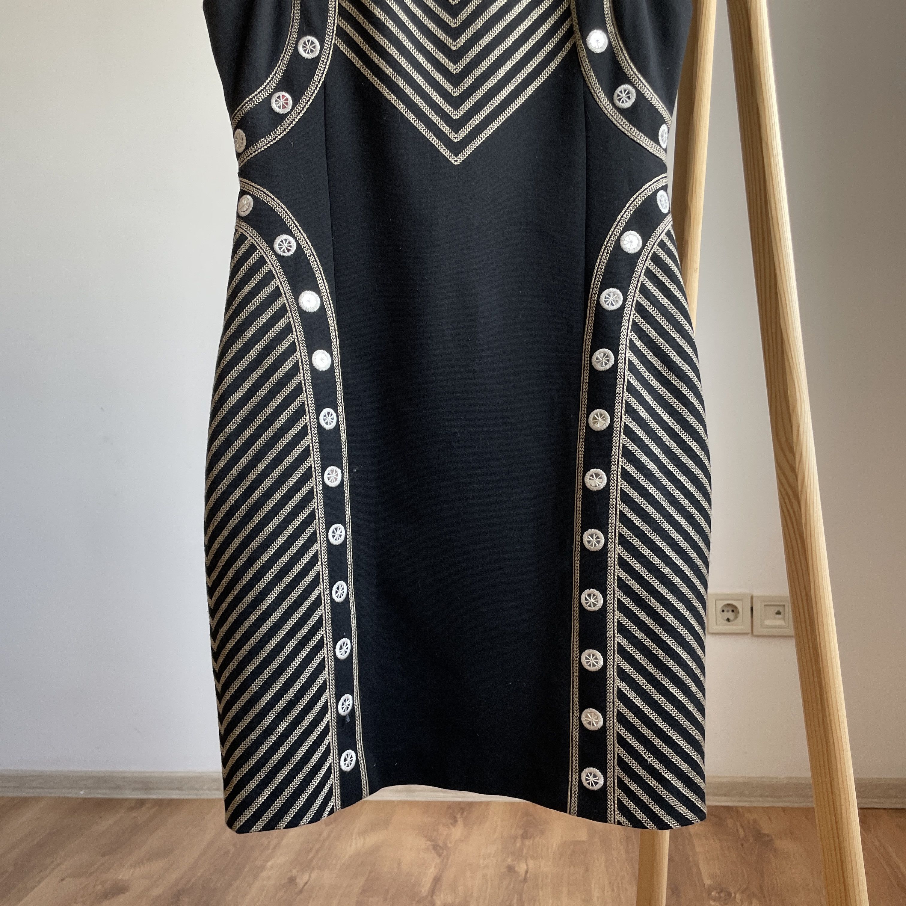 Bcbgmaxazria BCBF Max Azria Gabriella Sleeveless Bodycon Mini Dress Size S / US 4 / IT 40 - 5 Thumbnail
