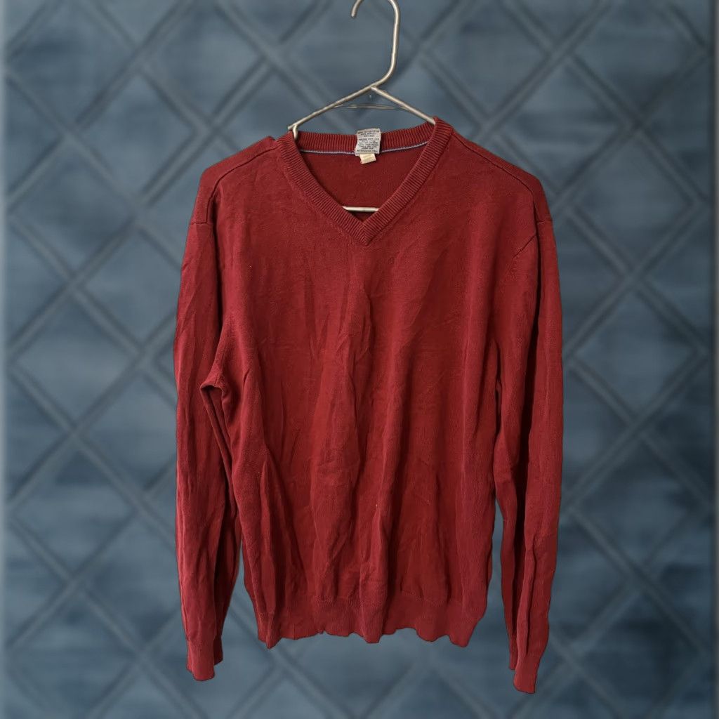Old Navy Old Navy Sweater Mens Large Long Sleeve Red V-Neck Lightweight Knit Pullover Regular Machine Washable Cotton Blend Acrylic Classic Preppy American Size US L / EU 52-54 / 3 - 1 Thumbnail