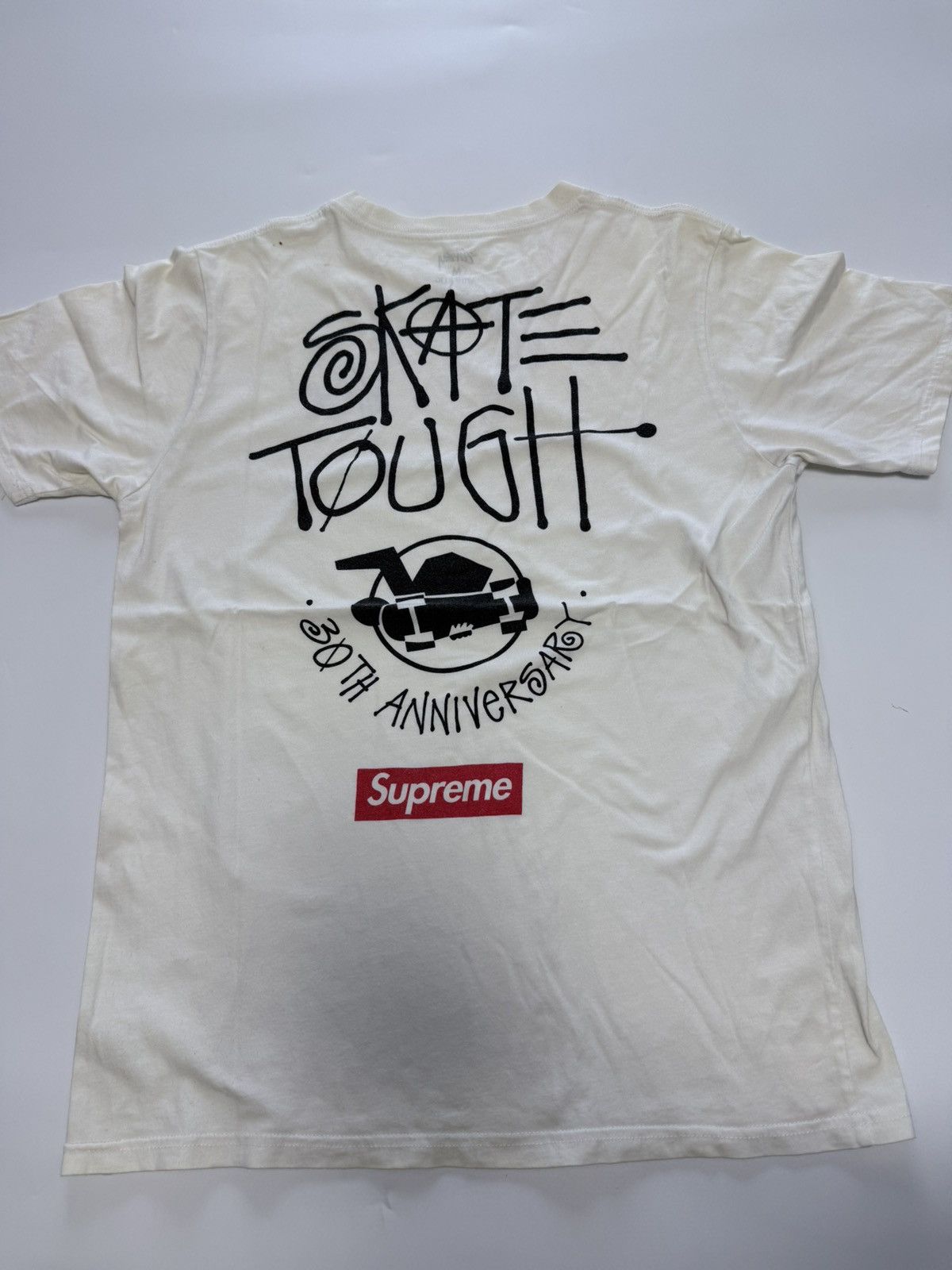 スケートボード Supreme 30th Anniversary First Tee M Supreme First Tee (SS24) - $44