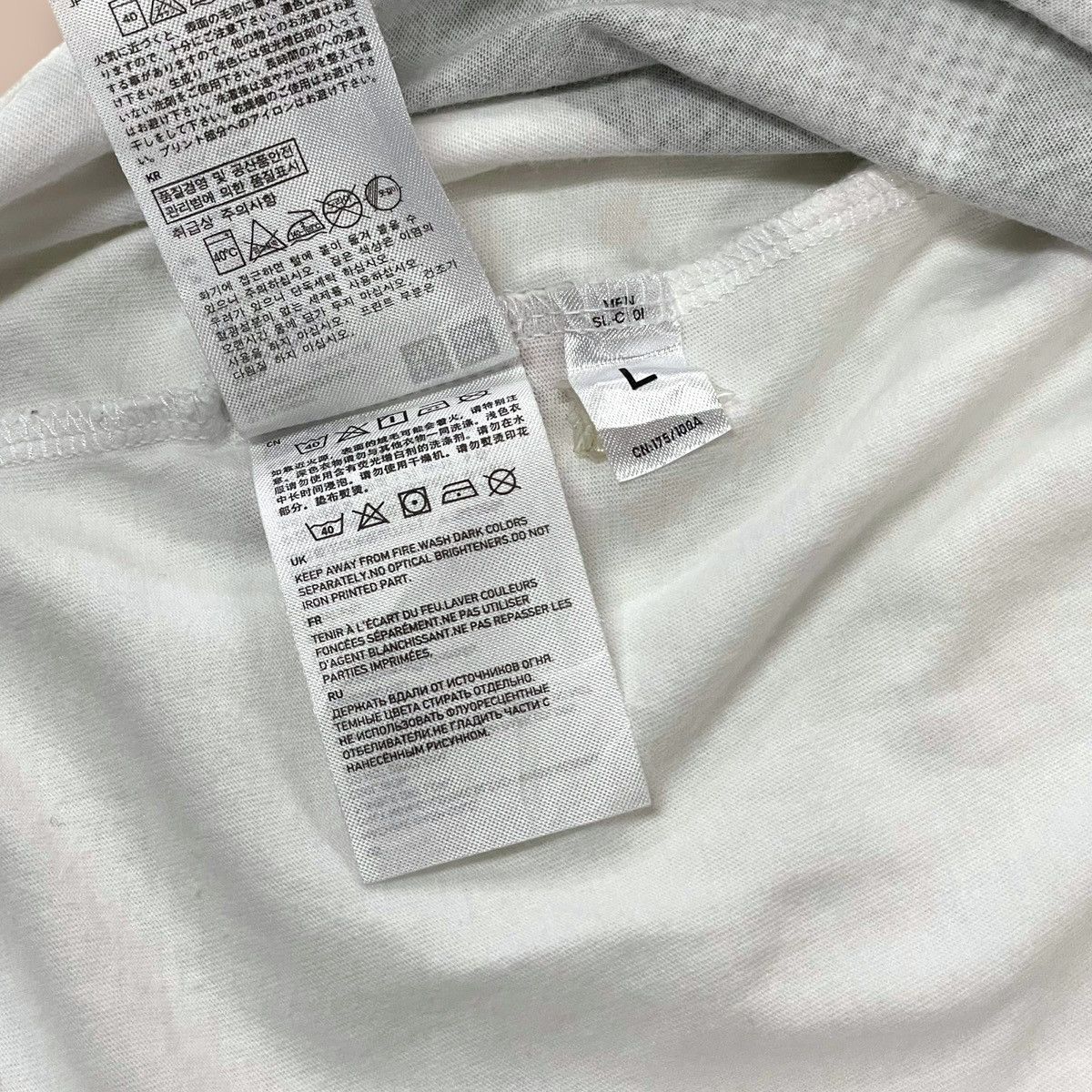 Uniqlo Uniqlo UT x Evangelion "Test Type-01" Tee Size US L / EU 52-54 / 3 - 11 Thumbnail