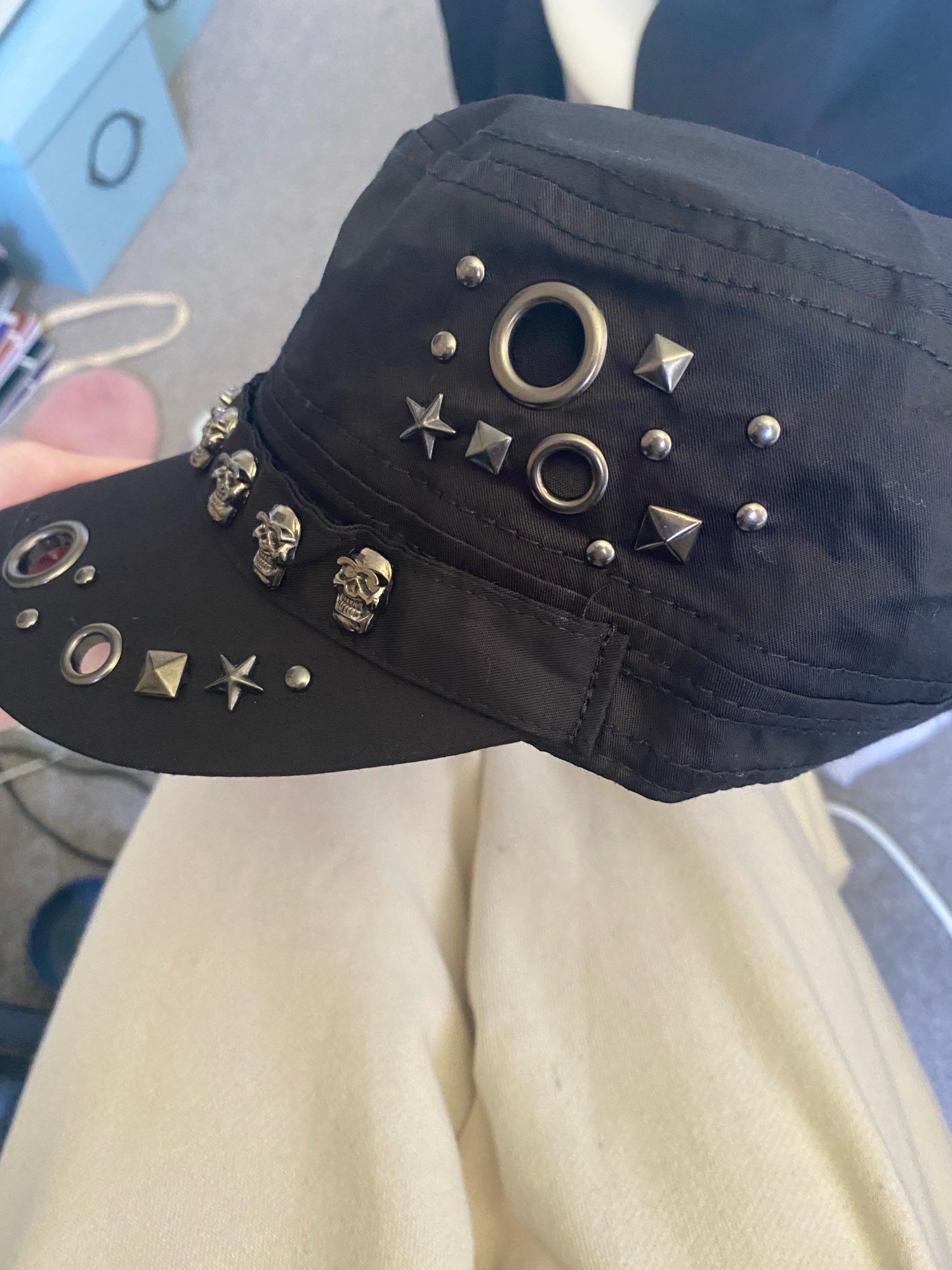 Japanese Brand Punk Skull Rivet Military Size ONE SIZE - 4 Thumbnail