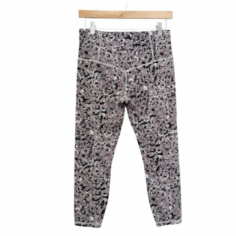Athleta Athleta Elation Textured 7/8 Textured Tight Sz M Size 30" / US 8 / IT 44 - 5 Thumbnail
