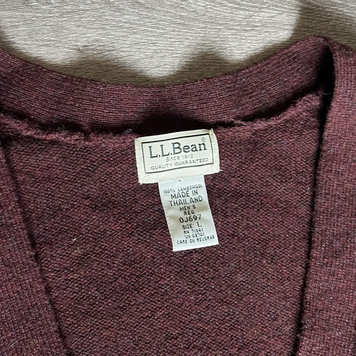 L.L. Bean Vintage 90s L.L. Bean 100% Lambswool Cardigan Sweater Maroon Size US L / EU 52-54 / 3 - 4 Thumbnail