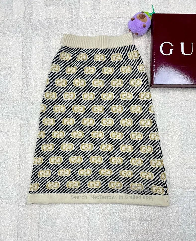 Gucci Gucci SizeM Khaki gold silk double G letter logo knitted sk Size 24" / US 00 / IT 34 - 1 Thumbnail