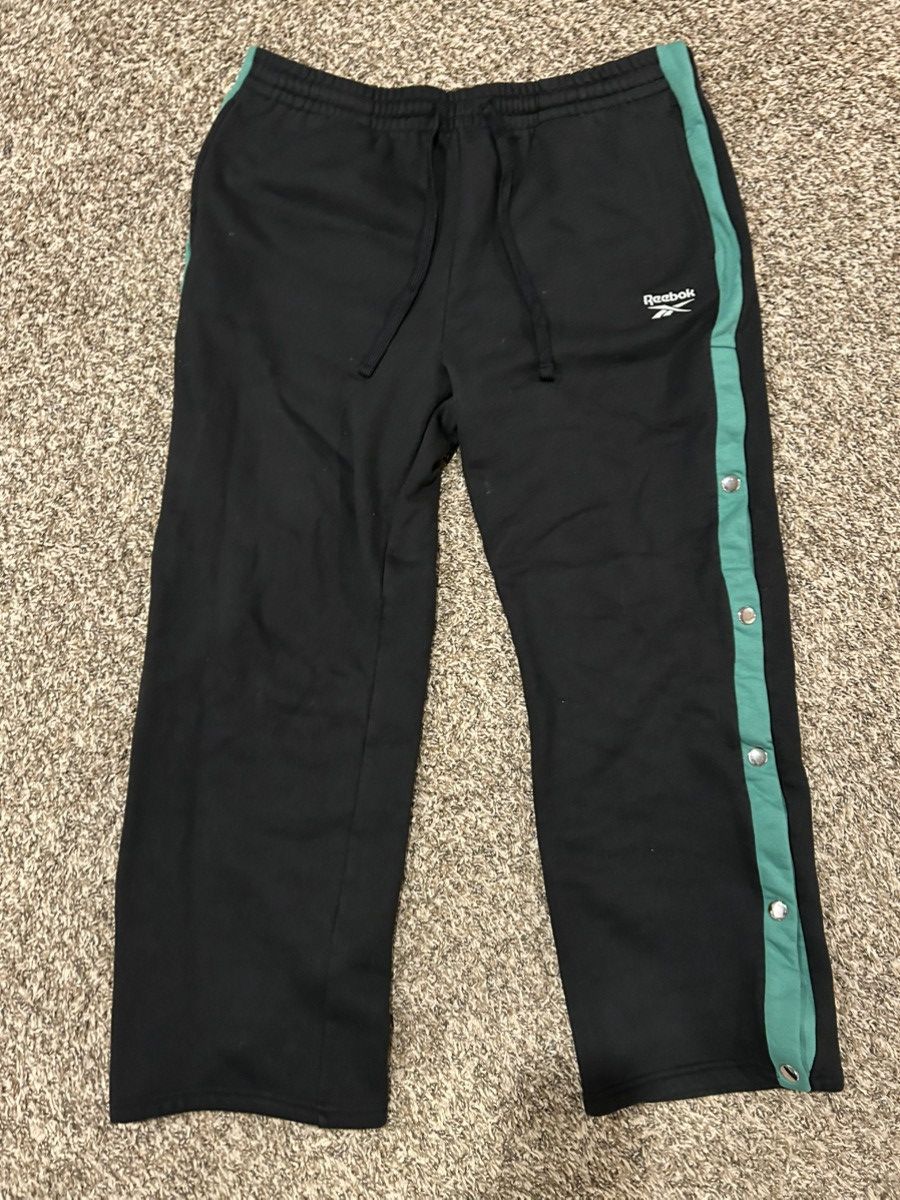 Reebok Baggy Reebok Sweatpants Size US 34 / EU 50 - 1 Thumbnail