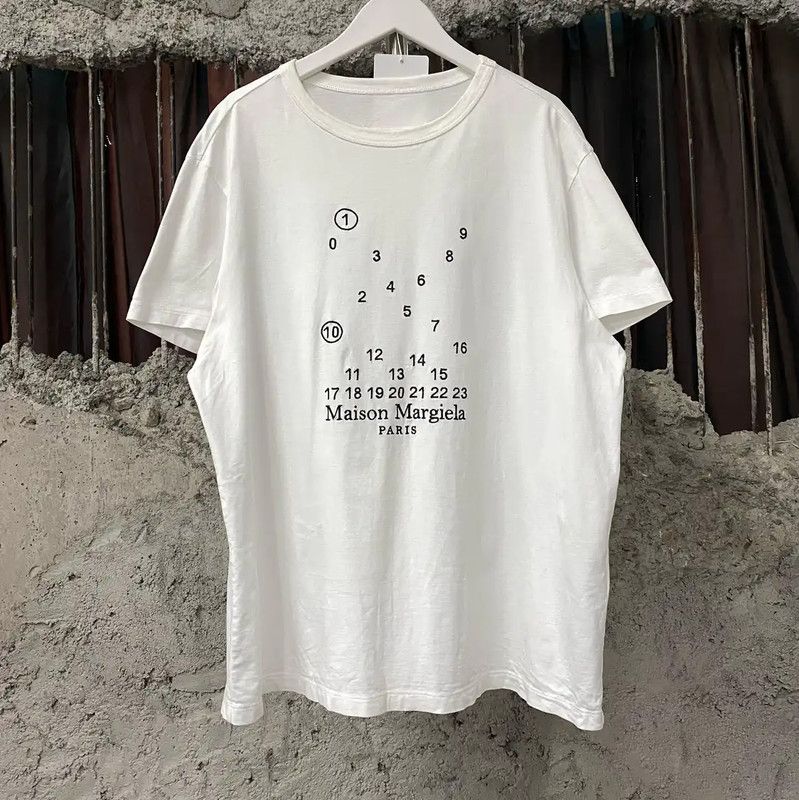Maison Margiela Maison Margiela White Cotton Short Sleeve T-Shirt 0089 Size M / US 6-8 / IT 42-44 - 1 Thumbnail