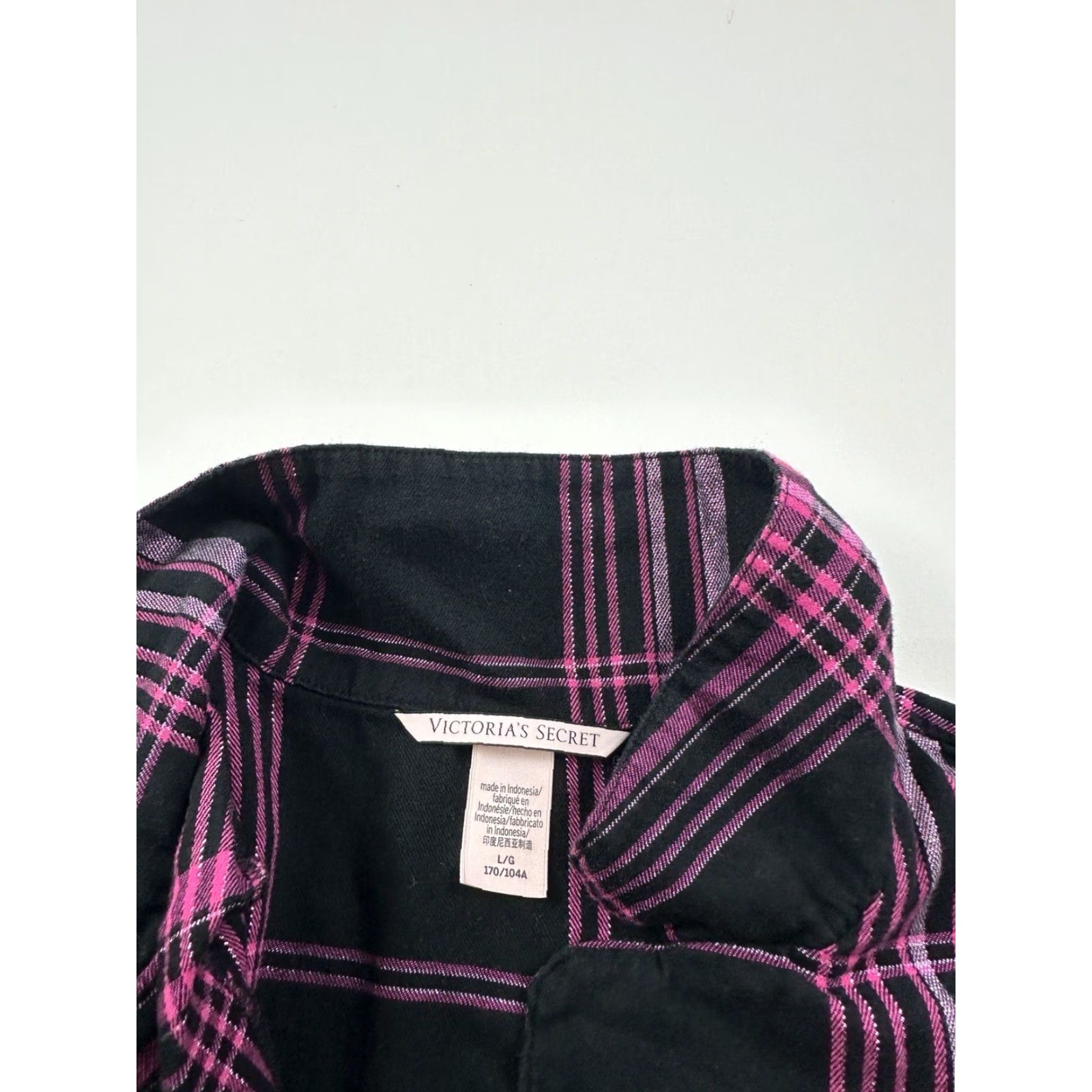Victoria's Secret VINTAGE Victoria’s Secret Pajama Top Shirt Womens Large Black Pink Plaid Short Sleeve Collared L Womens Size L / US 10 / IT 46 - 3 Thumbnail