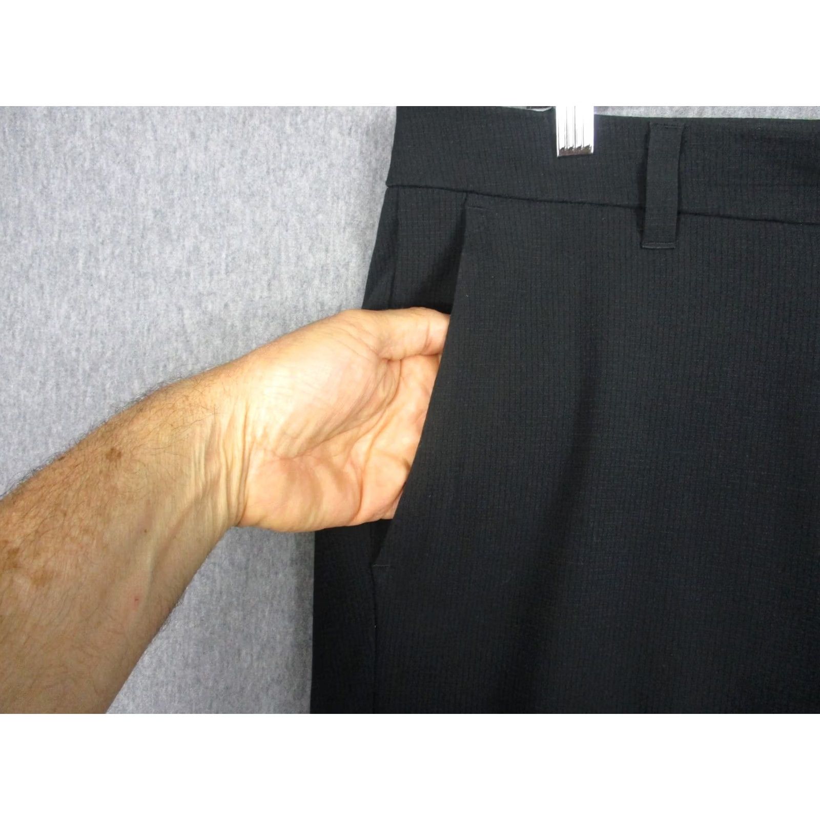 Lululemon Lululemon Pants Mens 33 Slim Tapered Stretch Chino Black Casual Travel Golf Front Zip Button Pockets Logo 33 Regular Mens Size US 33 - 4 Thumbnail