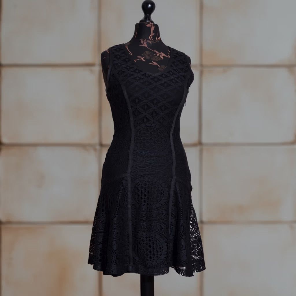 Desigual Desigual bu Lacroix Women's Black Lace Dress Sleeveless Lined Size M Dress Women's Black Lace Sleeveless Lined M Size M / US 6-8 / IT 42-44 - 1 Thumbnail