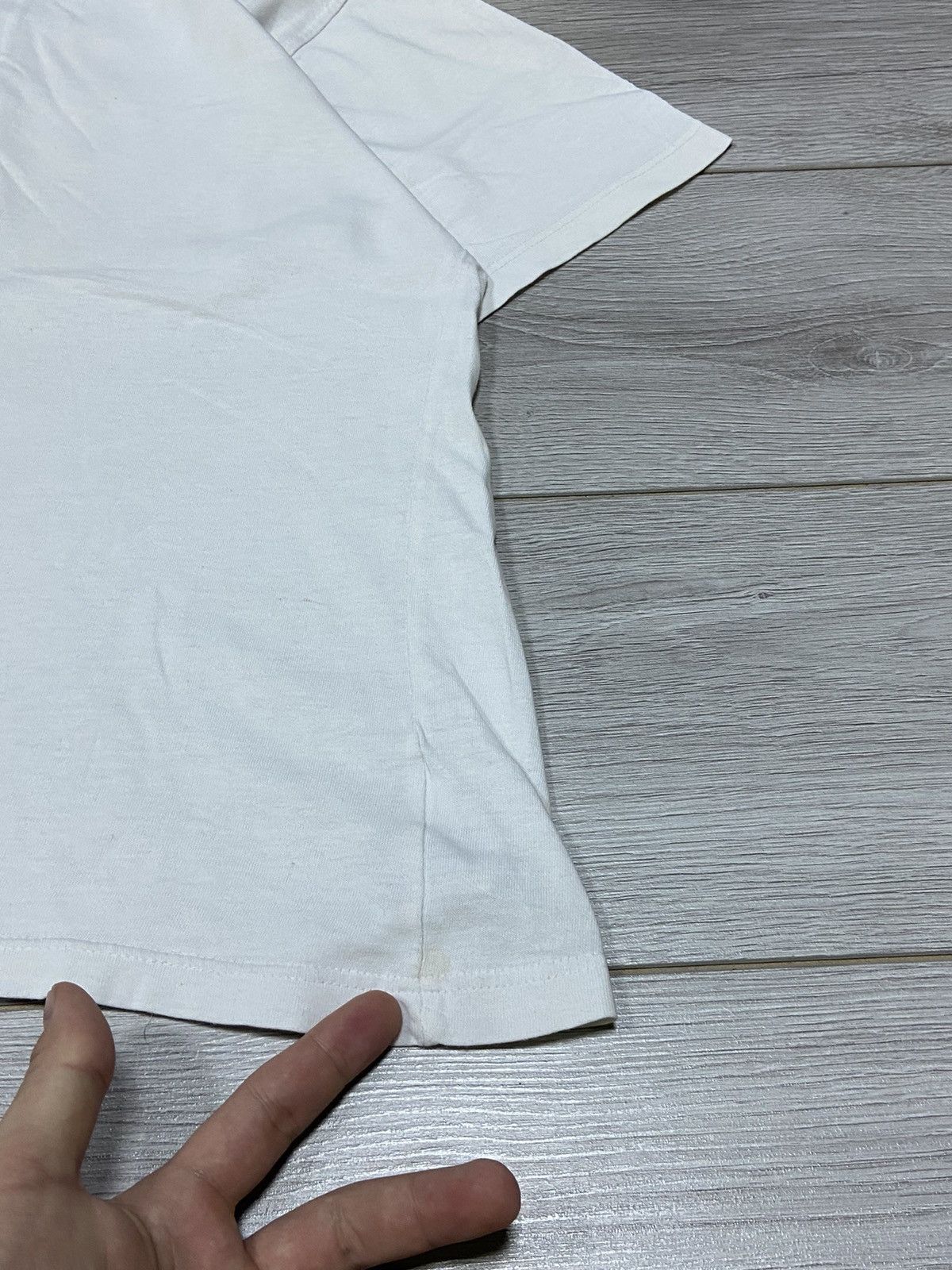 Burberry Burberry international vintage big logo t-shirt Size US M / EU 48-50 / 2 - 6 Thumbnail