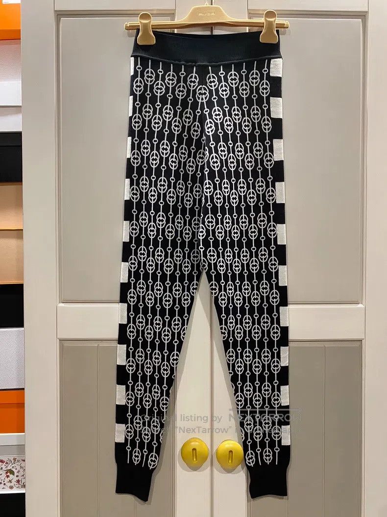Hermes Hermes Casual Pants, Mainly Silk Material, Pig Nose Chain Size 24" / US 00 / IT 34 - 1 Thumbnail