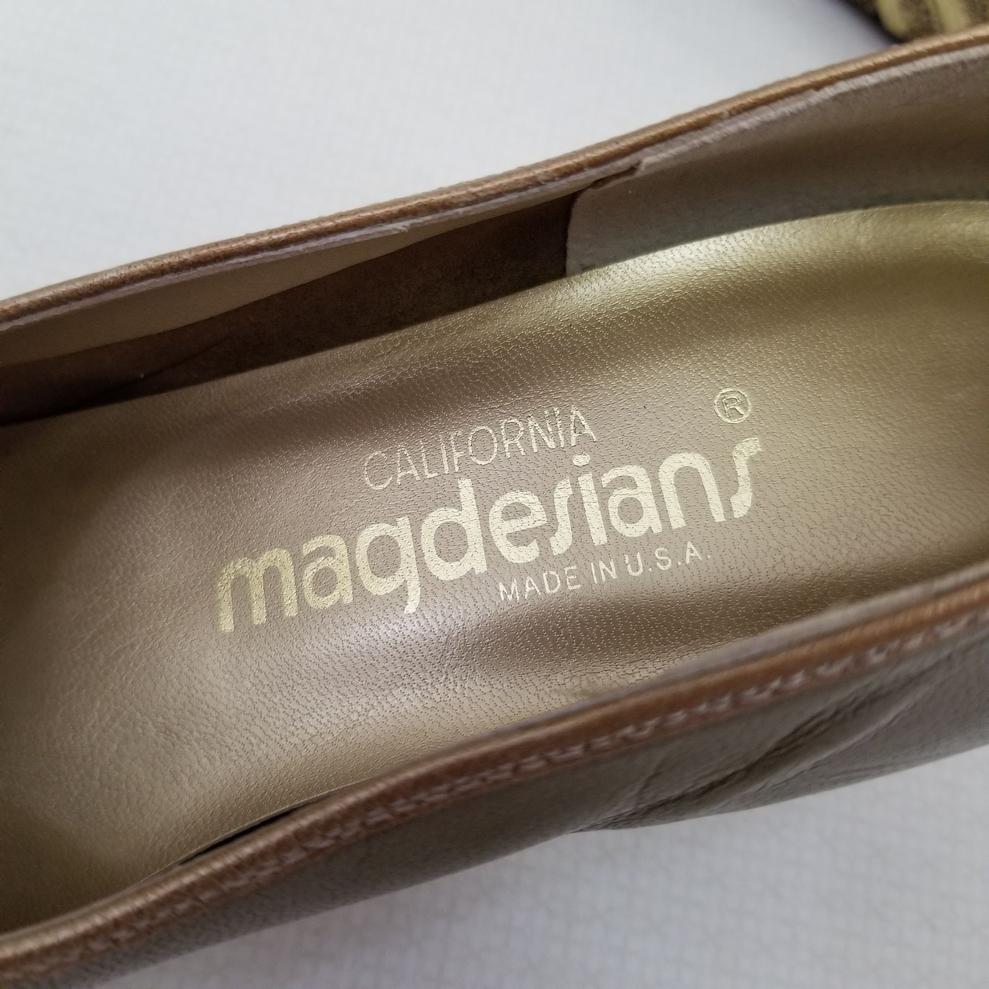 Other Magdesians 10N Gold Metallic Wedge Heels USA Vintage Slip On Size US 10 / IT 40 - 6 Thumbnail