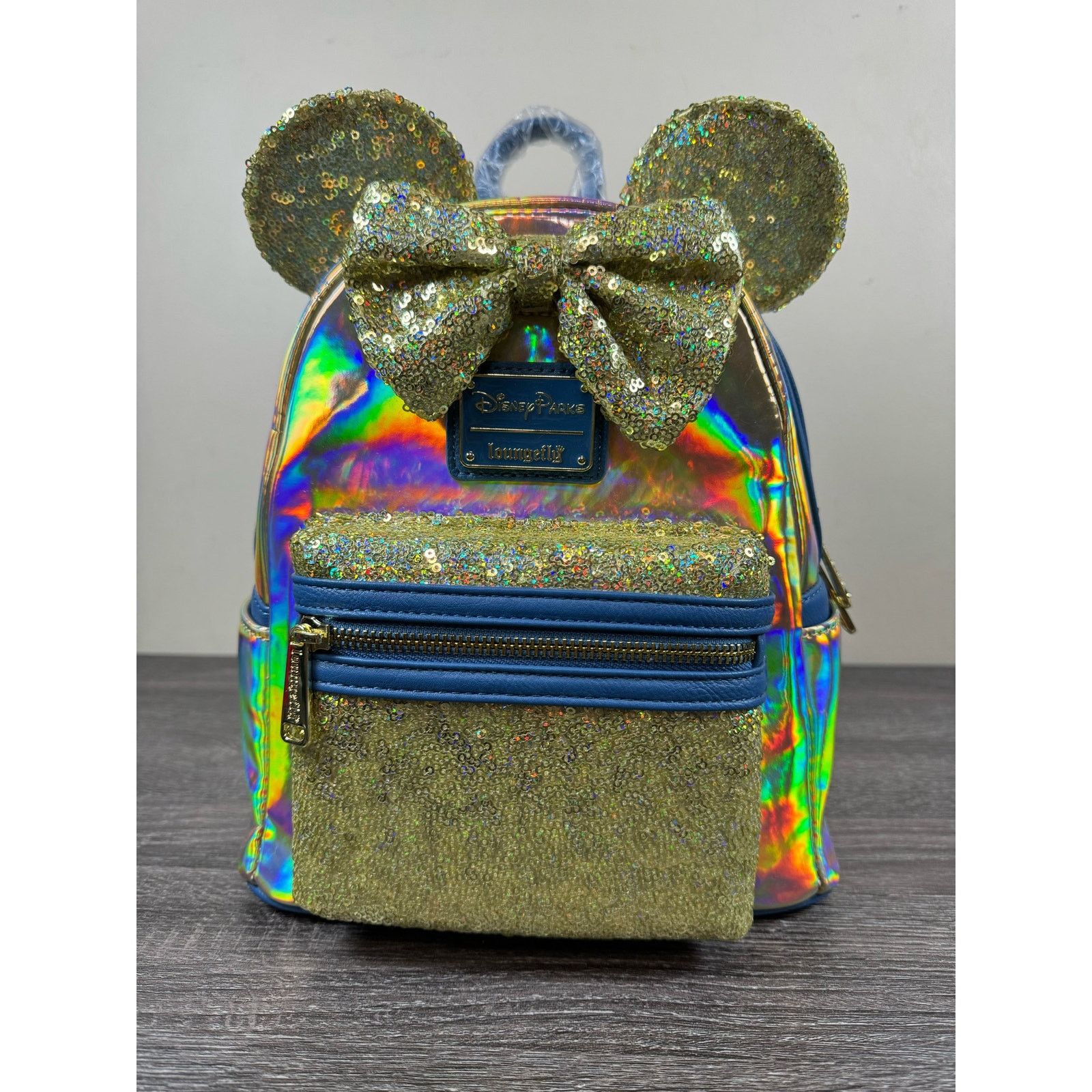 Disney Disney Parks 50th Anniversary Minnie Earidescent Shimmer Bag Size ONE SIZE - 1 Thumbnail