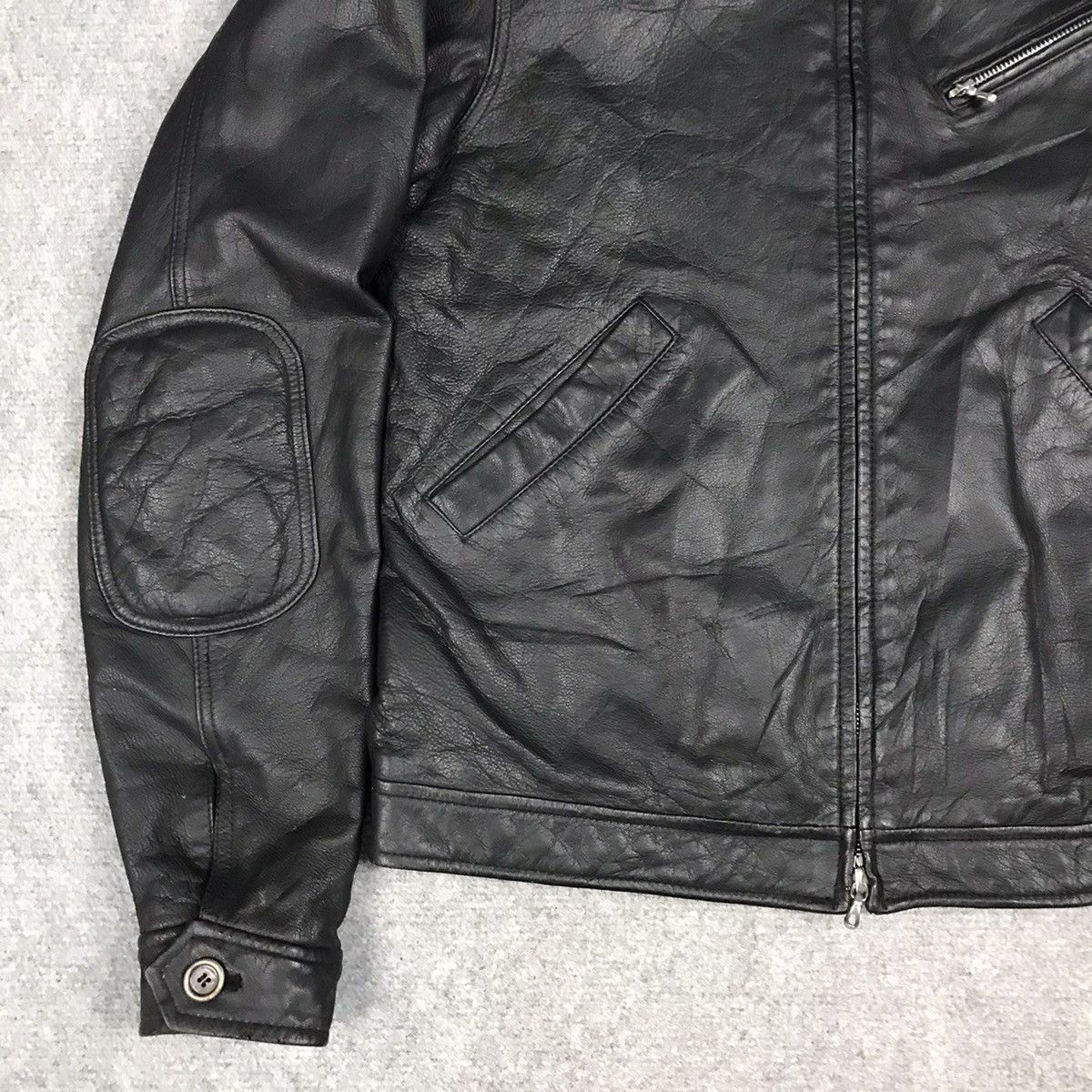 If Six Was Nine ITTY BITTY LEATHER JAPAN PUNK FUR COLLAR STYLE JACKET Size US S / EU 44-46 / 1 - 3 Thumbnail