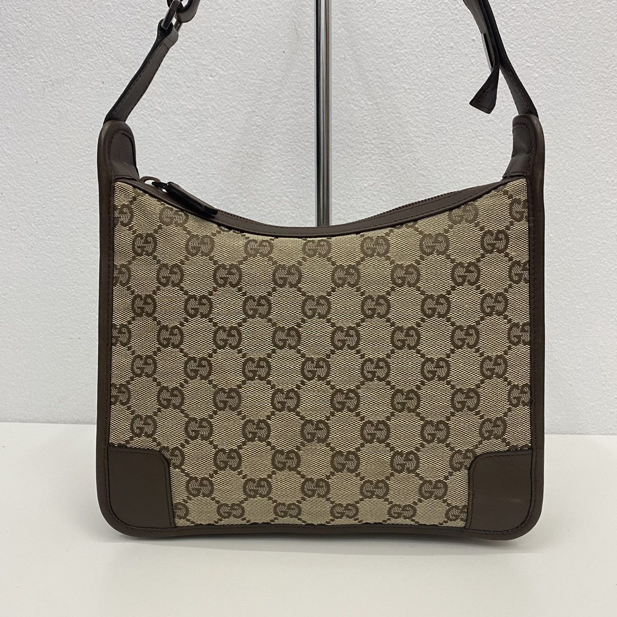 Gucci AUTHENTIC GUCCI GG CANVAS SHOULDER BAG Size ONE SIZE - 3 Thumbnail