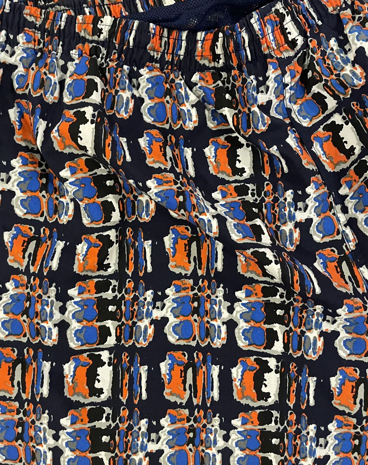 Nike Vintage 90s Nike Geometric Abstract AOP Swim Shorts Men’s XL Size US 36 / EU 52 - 4 Thumbnail
