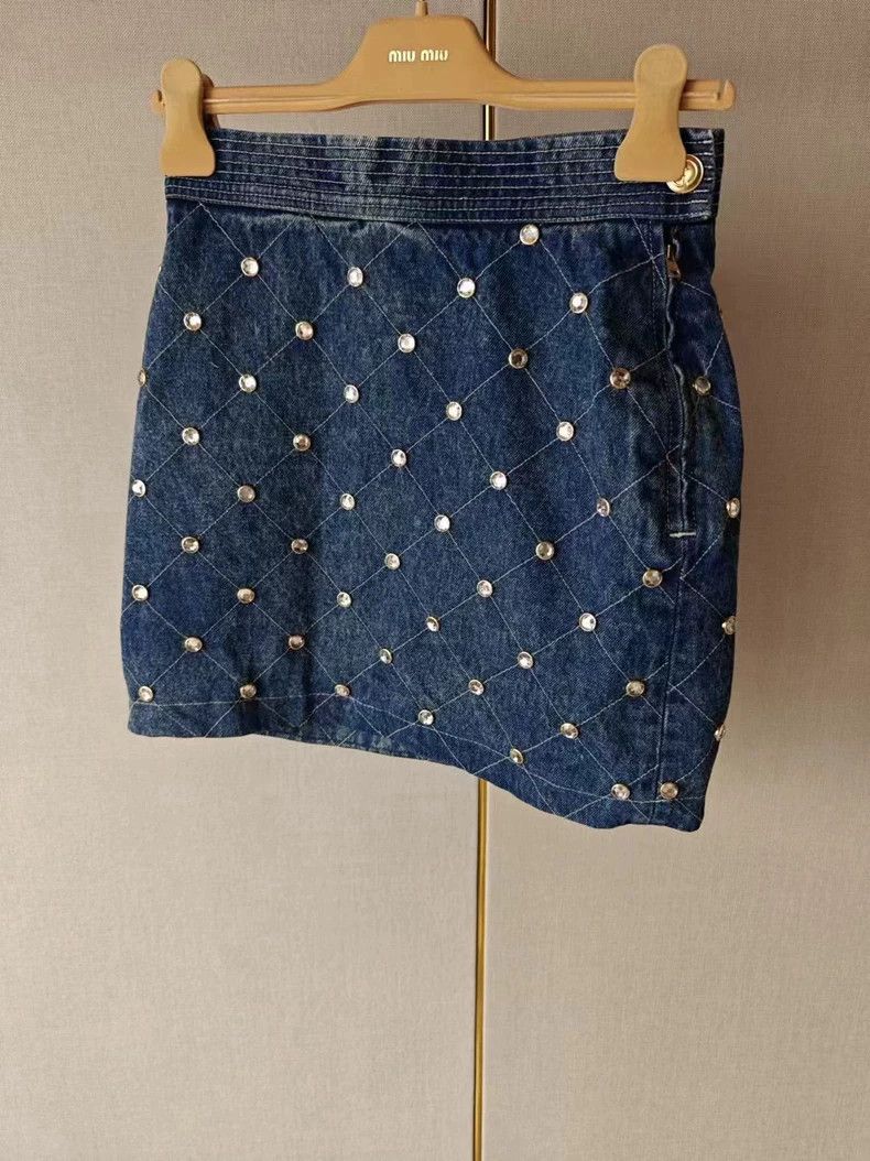 Gucci Gucci Denim Skirt with Decorative Studs-dmc Size 38" / US 16 / IT 52 - 1 Thumbnail