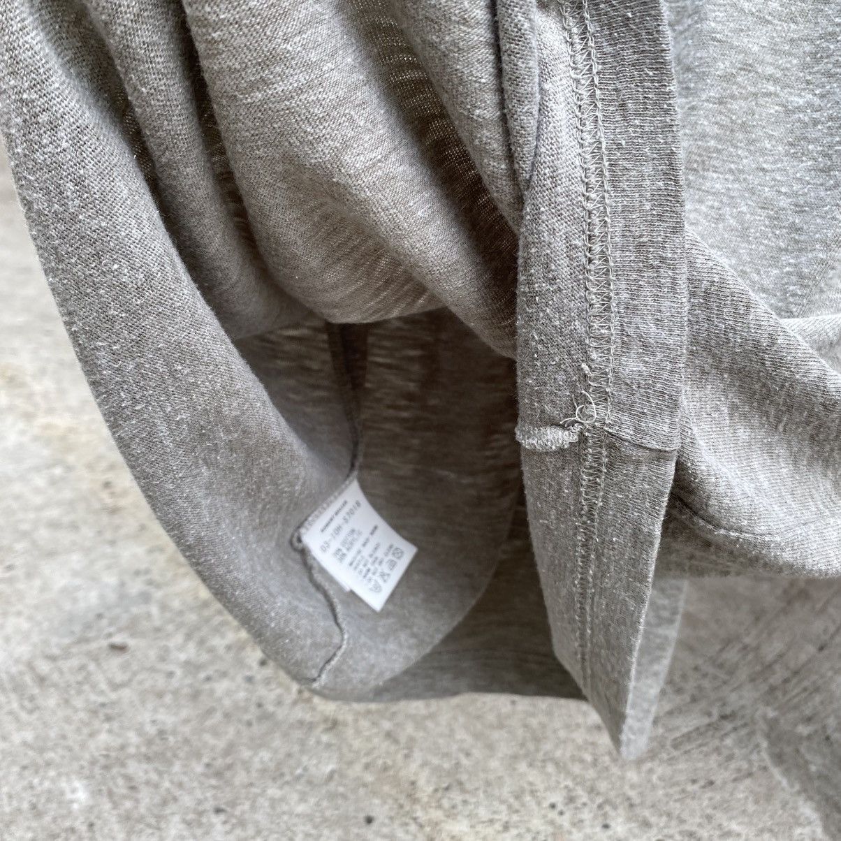 Robert Geller ROBERT GELLER Light Grey Graphic Logo T-Shirt Size US S / EU 44-46 / 1 - 12 Thumbnail