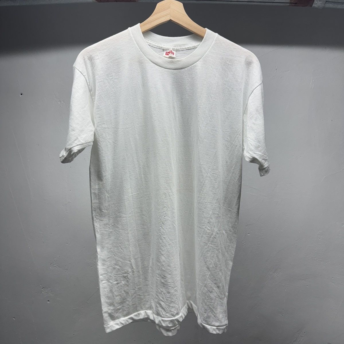 Vintage 80s Paper Thin Blank White Shirt ERD Grunge Faded Thrashed Size US XL / EU 56 / 4 - 1 Thumbnail